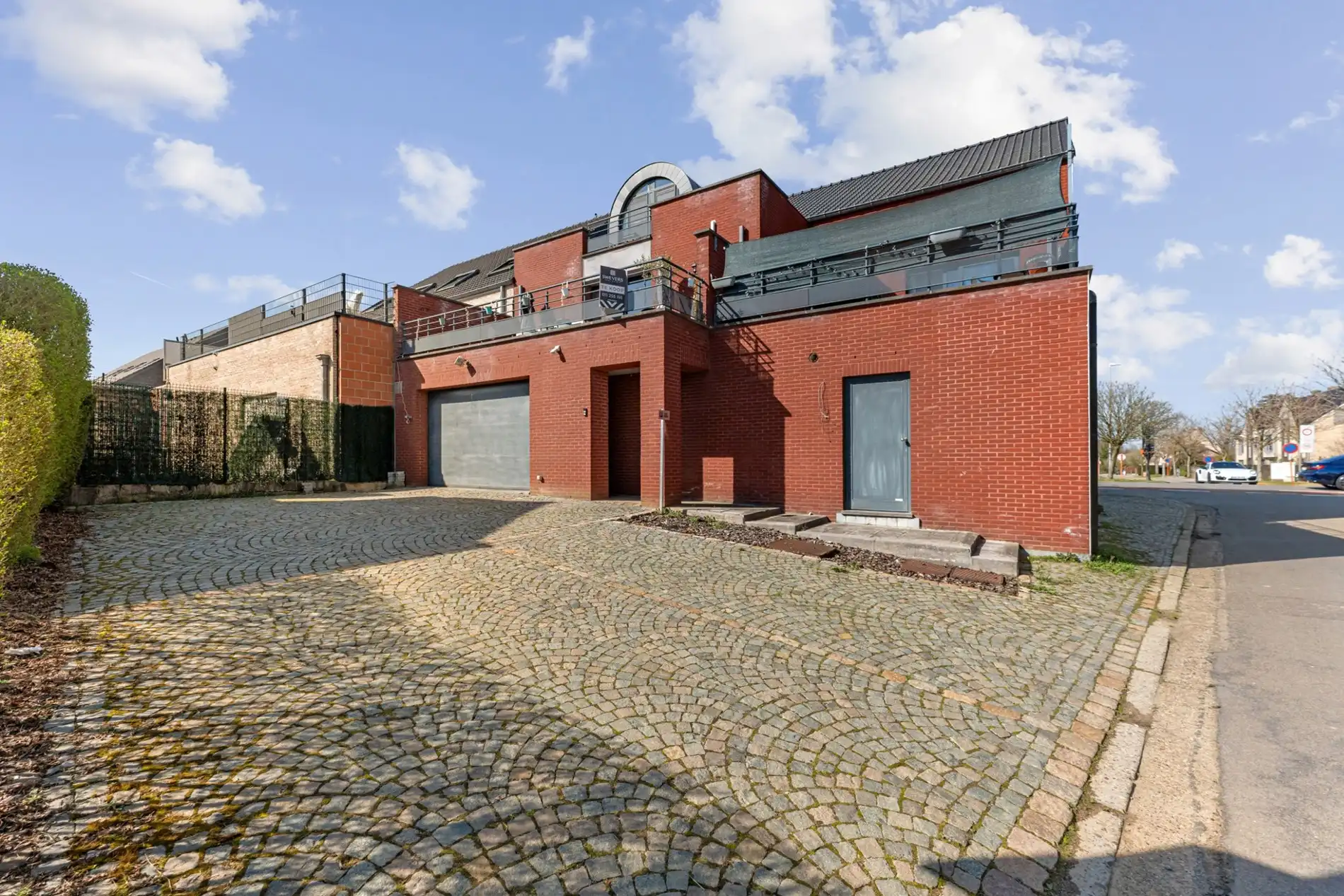 Ruim appartement met dubbele garage en groot terras vlakbij het centrum van Heusden foto 24