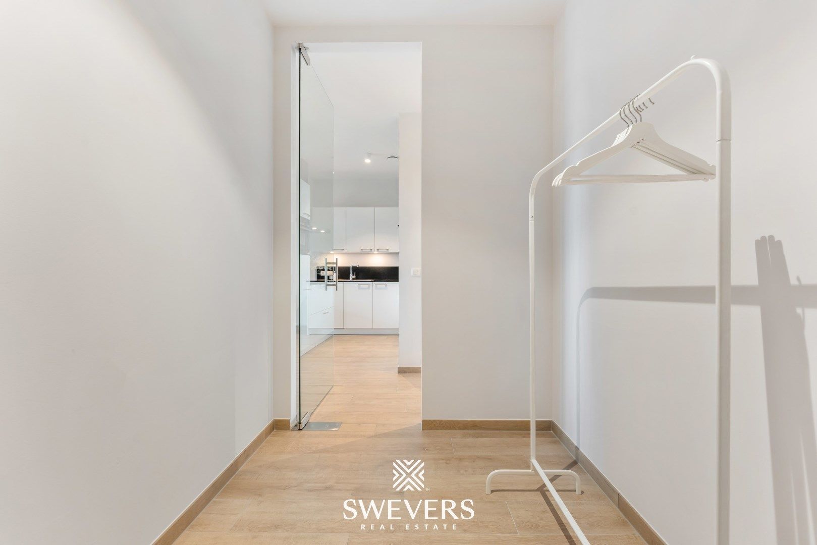 Stijlvol, instapklaar 2 slpk-appartement met zonrijk terras op TOPlocatie te Quartier Bleu foto 16