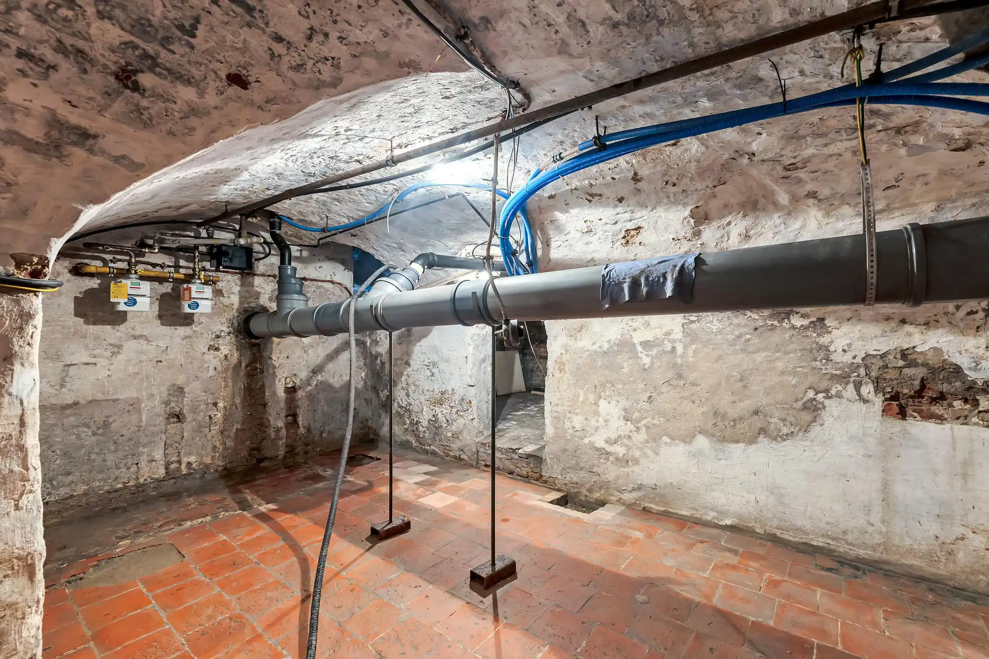 Commercieel gelijksvloers te koop in centrum Aalst foto 14