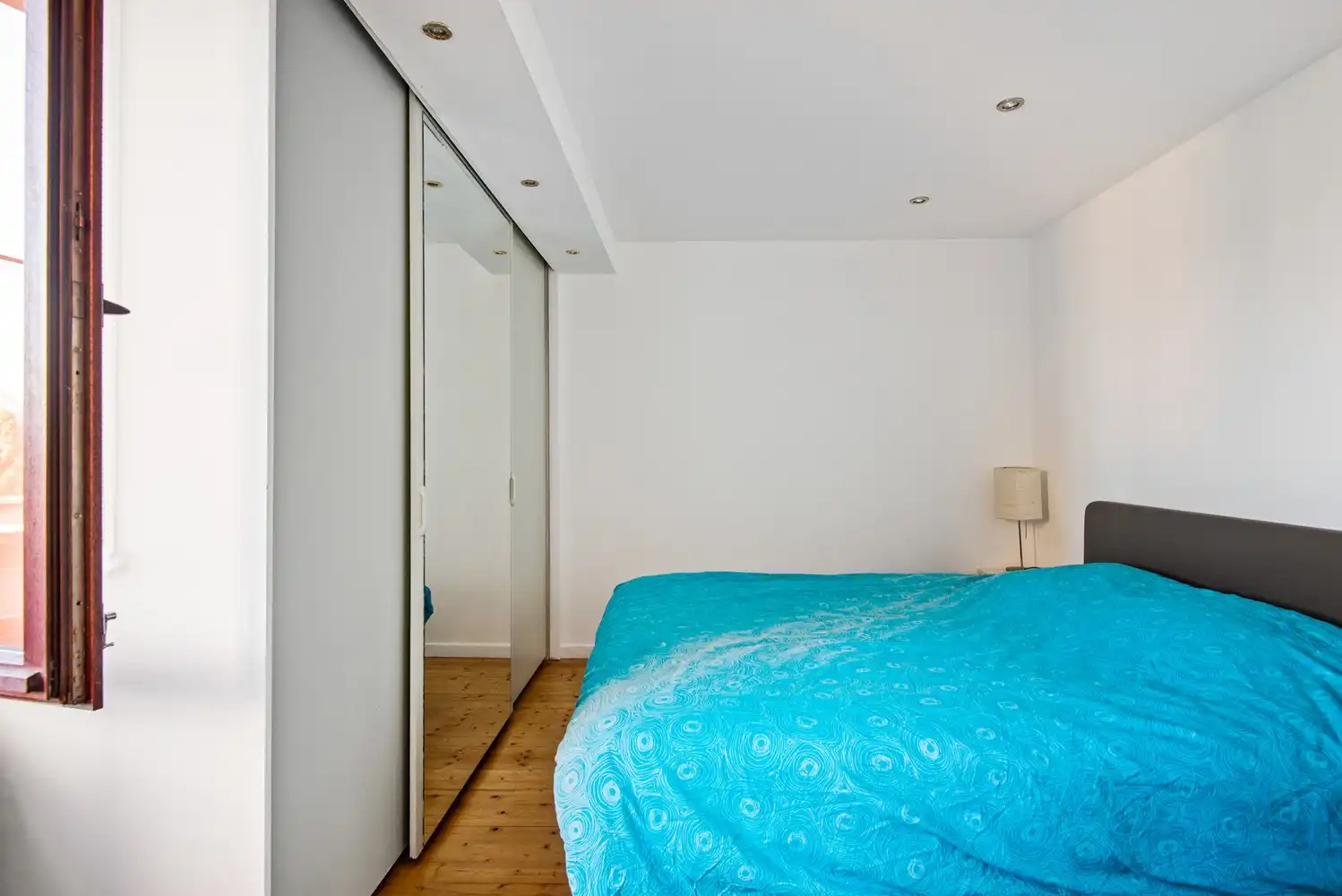 Handelshuis met ruime woning en zwembad te Koningshooikt foto 13