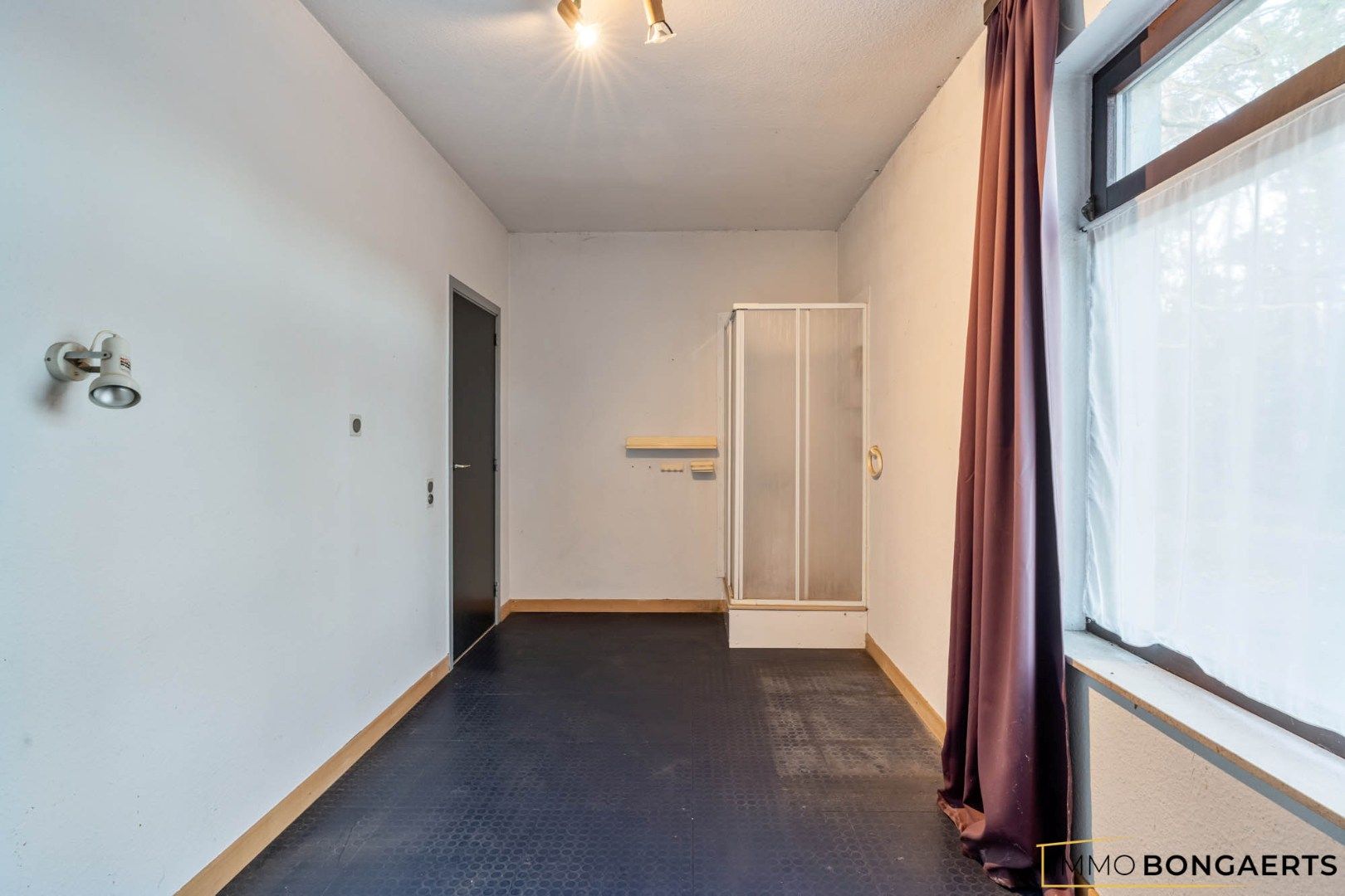 Gelijkvloerse woning met polyvalent bijgebouw foto 15