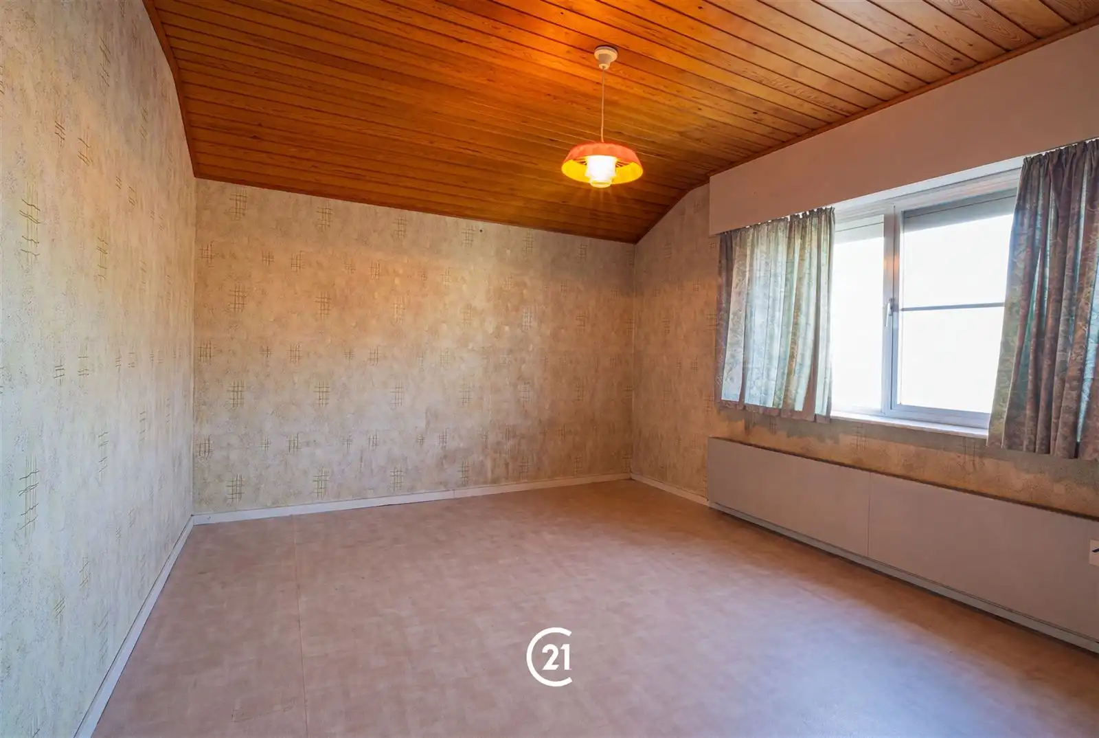 Op te frissen villa/bungalow met weide op 36are90 met 3 slaapkamers foto 20