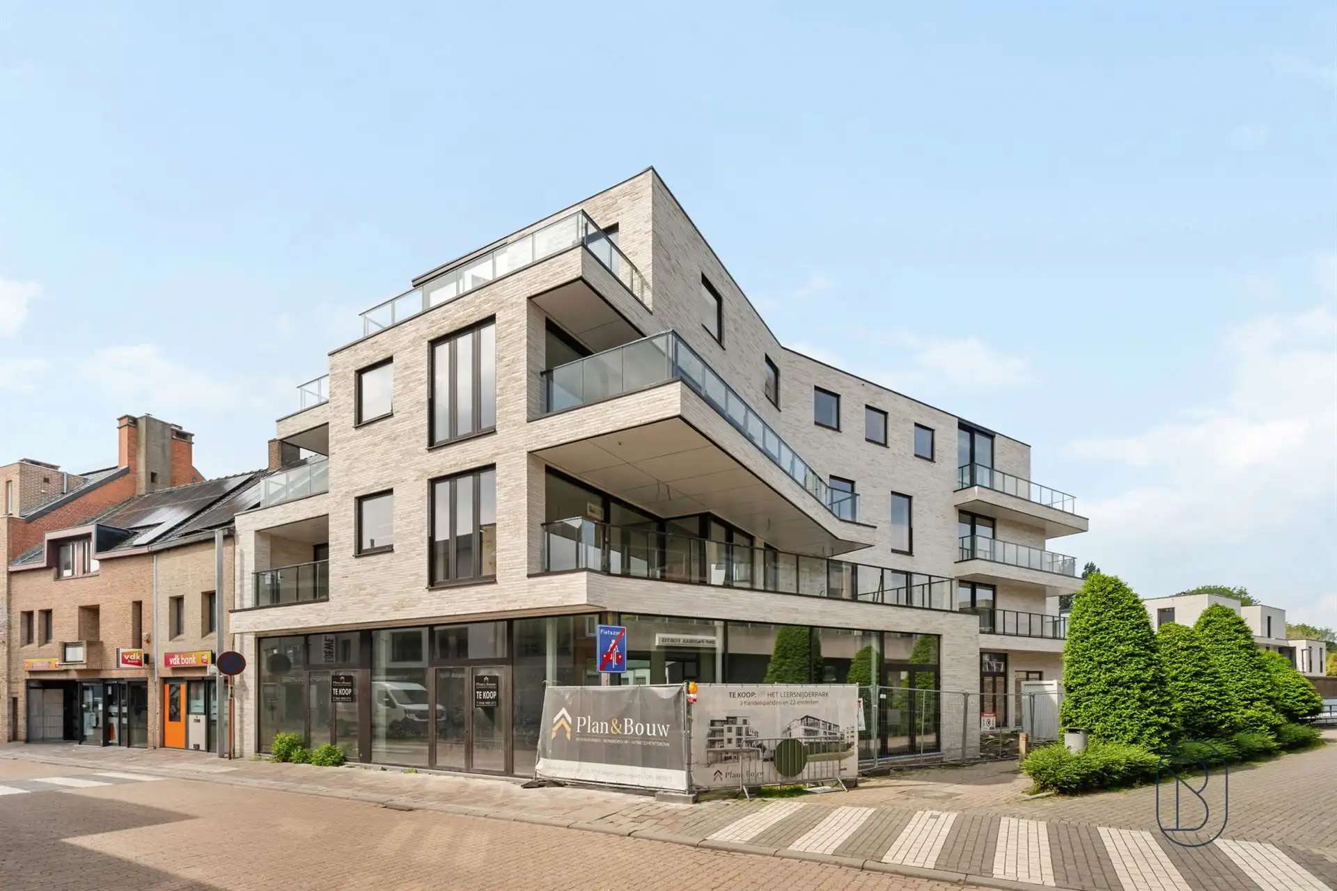 Handelsgelijkvloers te koop in het centrum van Tielt! foto 5