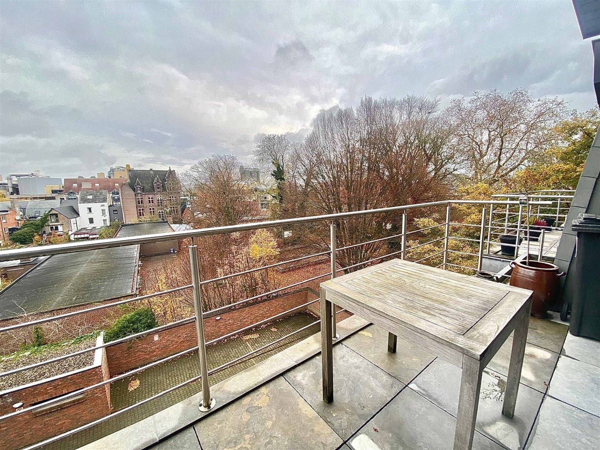 Luxe duplexappartement in het absolute centrum van Aalst foto 14