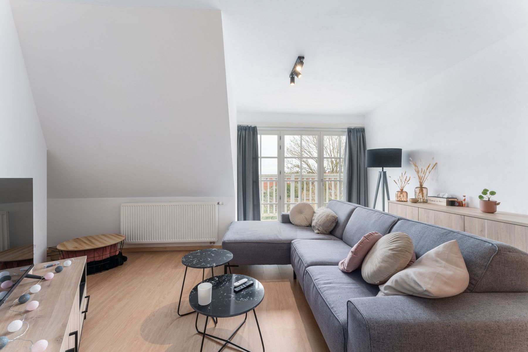 Instapklaar duplexappartement met staanplaats foto 4