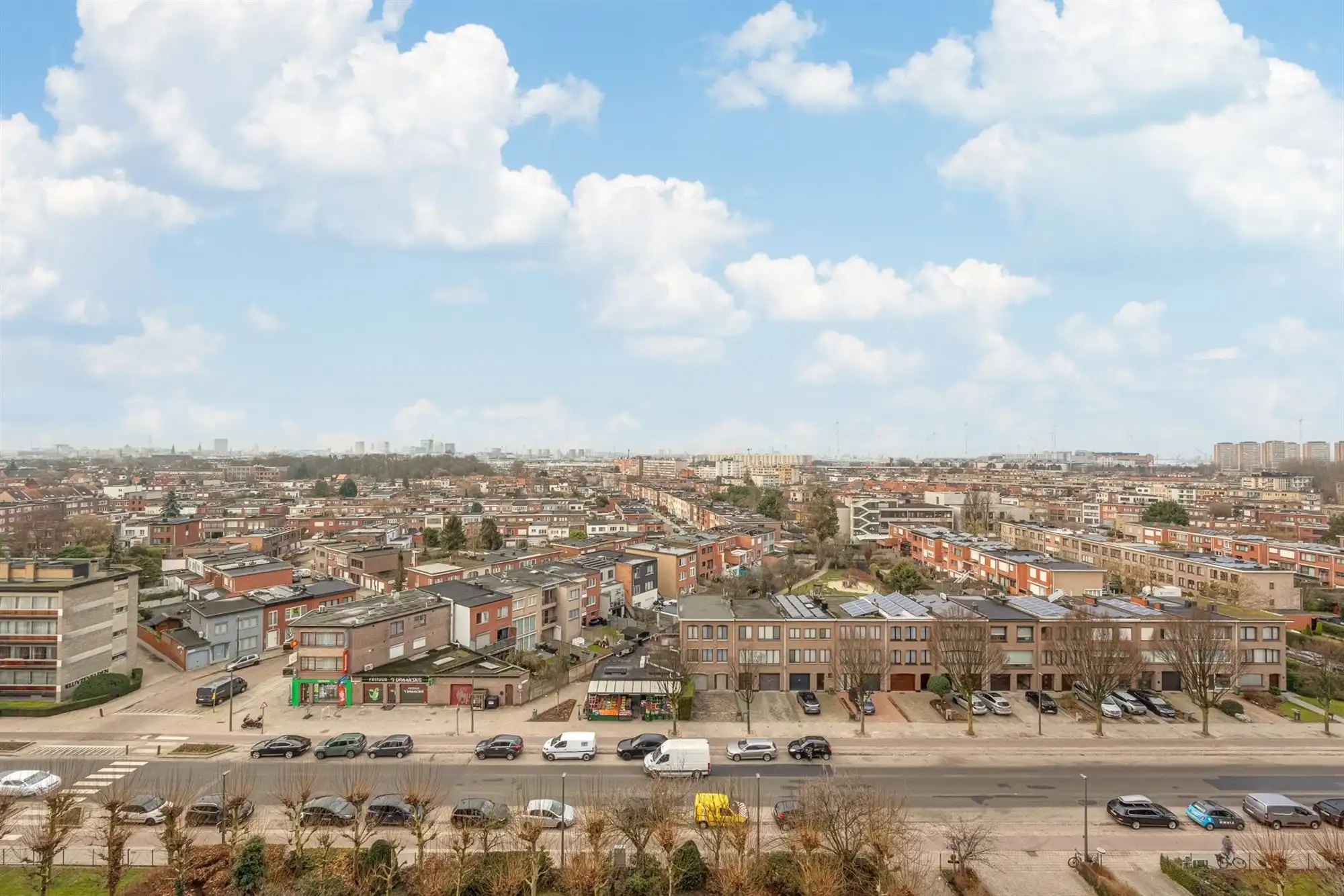 Gerenoveerd app. met 2 slpkmrs. en terras foto 25