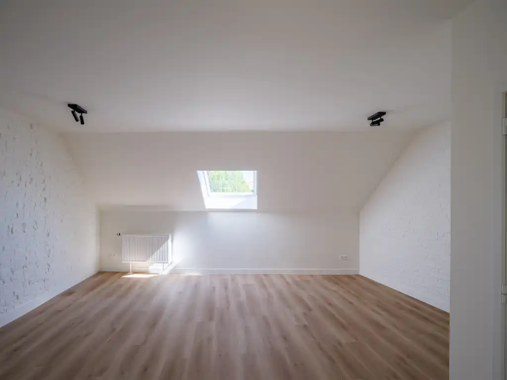 Instapklare en karaktervolle herenwoning (= kantoor) met buitenruimte aan de gegeerde Coupure foto 21