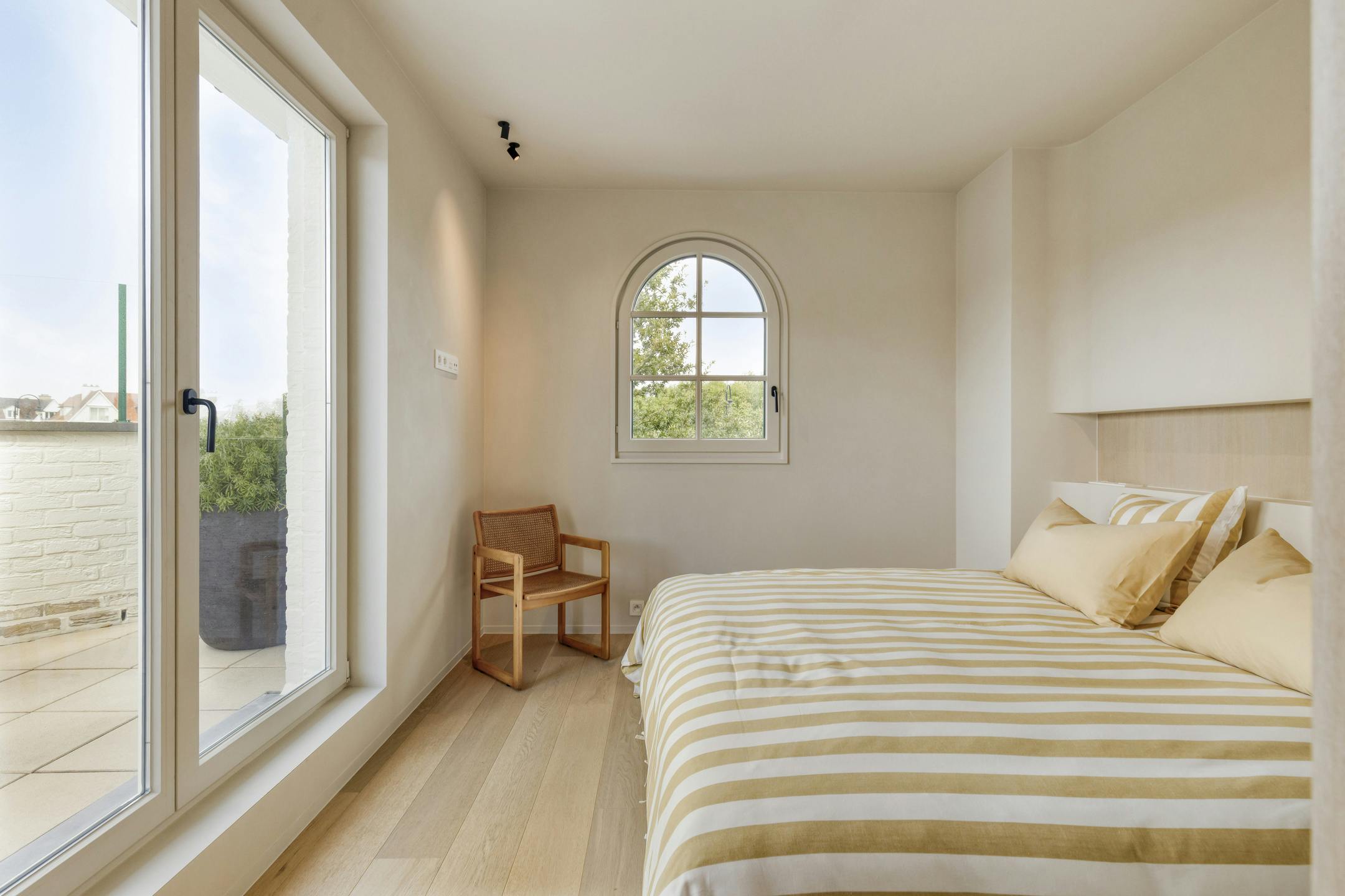 Gerenoveerd hoekappartement te koop in Knokke-Zoute foto 13