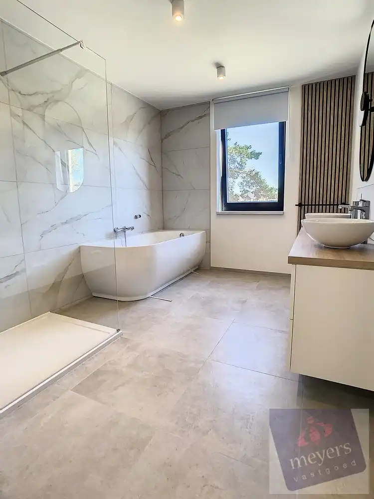 Recent en energiezuinige halfopen woning op toplocatie in Zonhoven foto 14