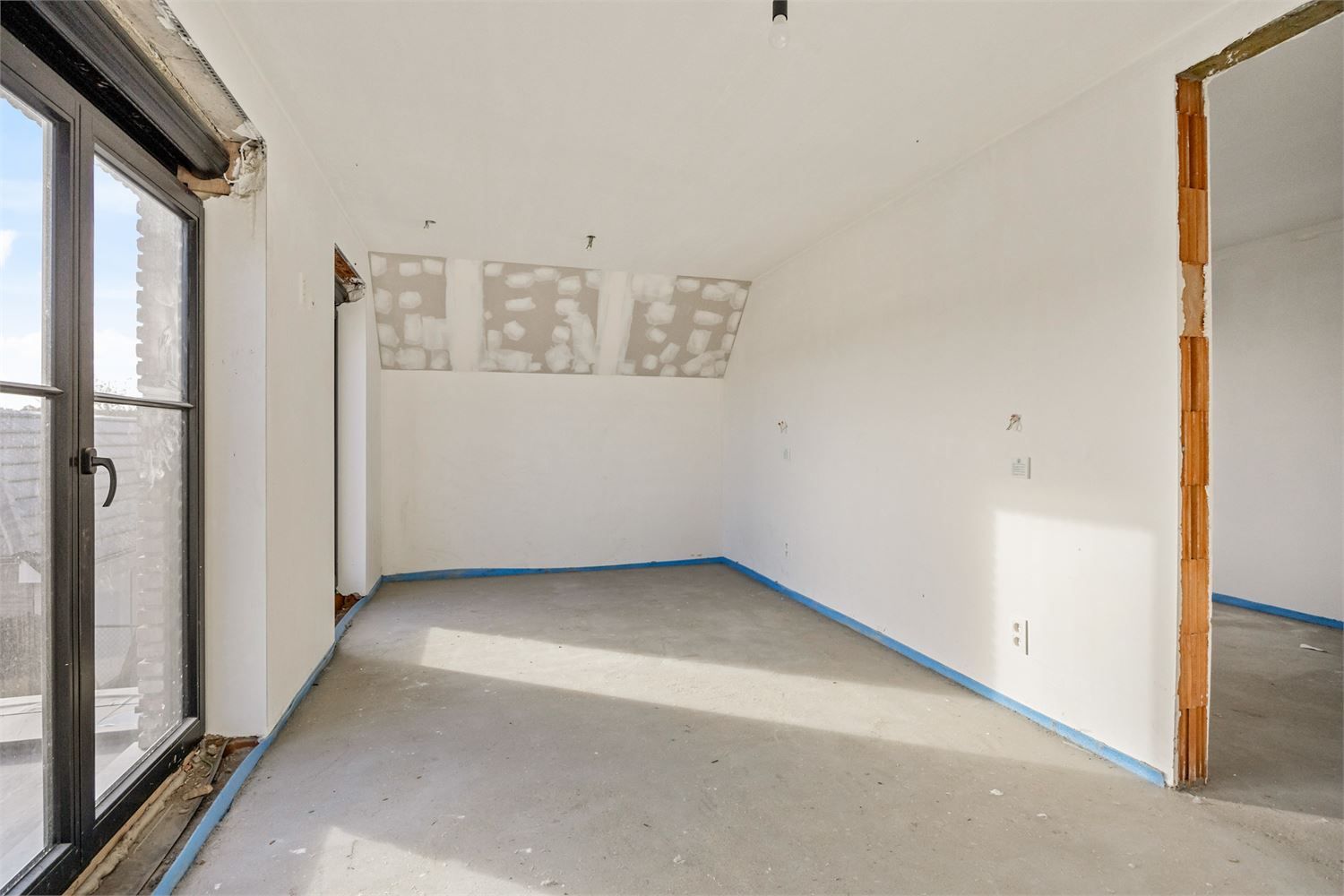 IDEALIS VASTGOED - BIJZONDERE WONING OP EEN KNAP PERCEEL VAN 10A 25CA OP RESIDENTIELE LOCATIE! foto 39