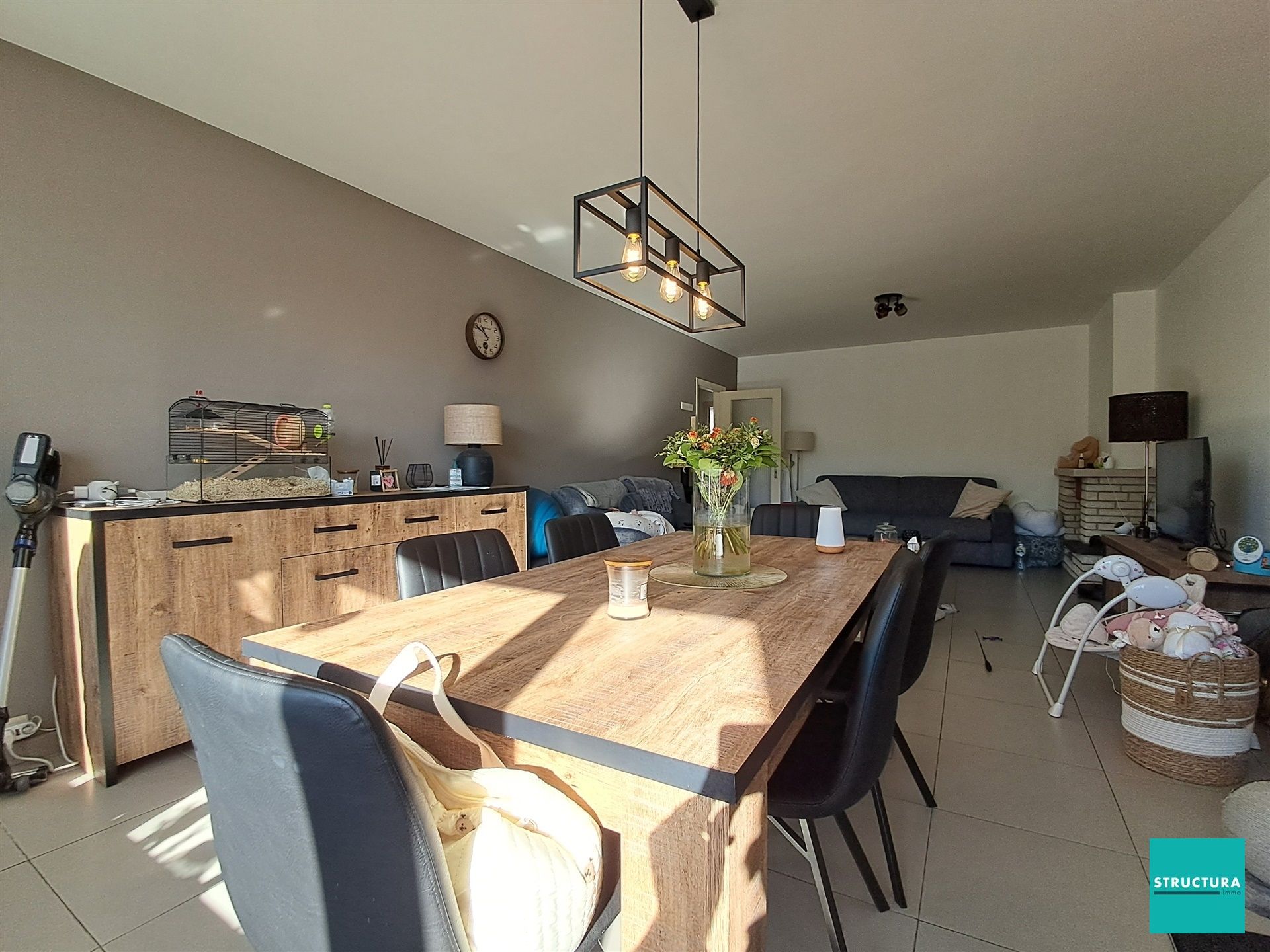 Instapklaar appartement met 2 kamers en zonneterras foto 4