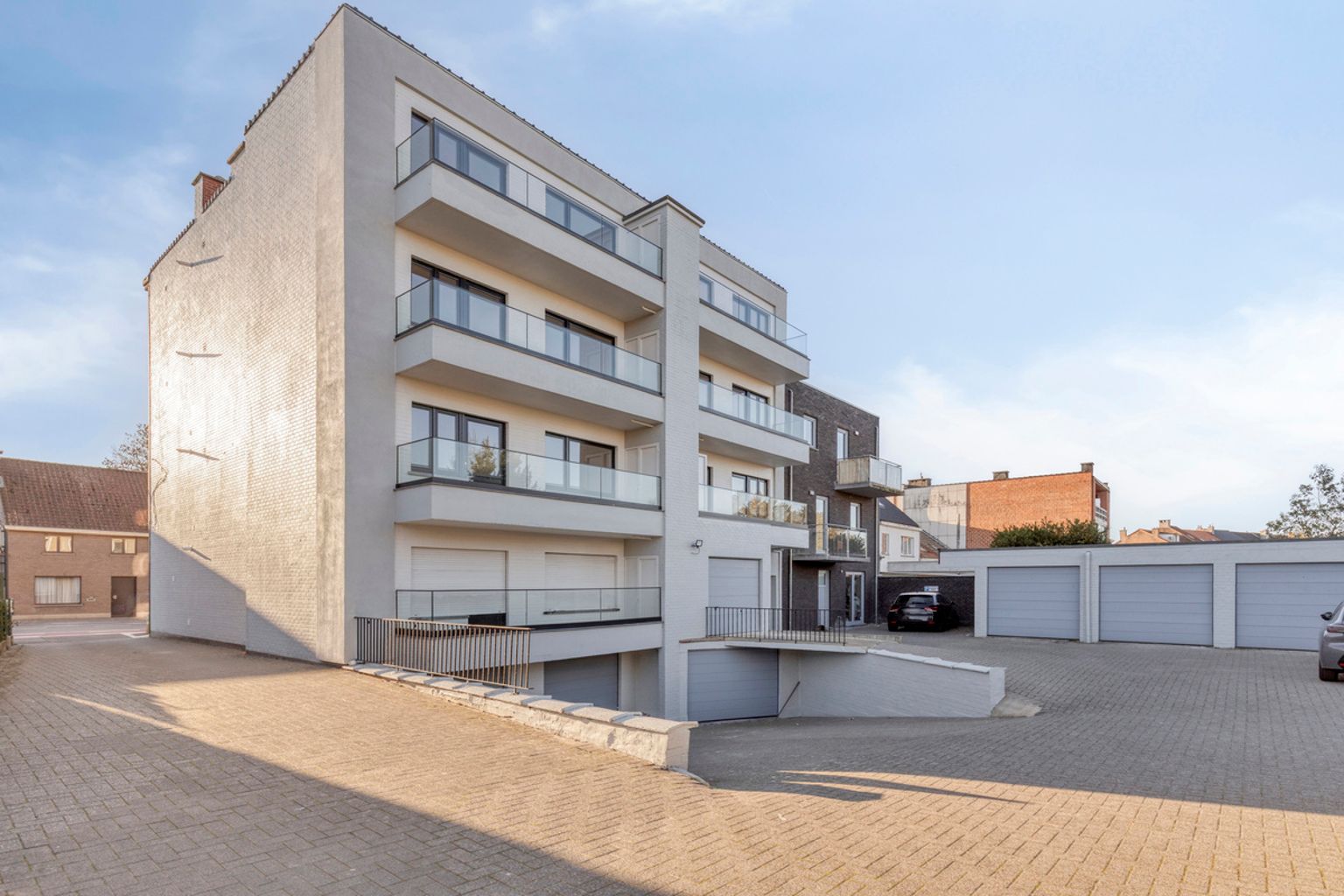 Volledig gerenoveerd en instapklaar 2 slaapkamer appartement foto 27