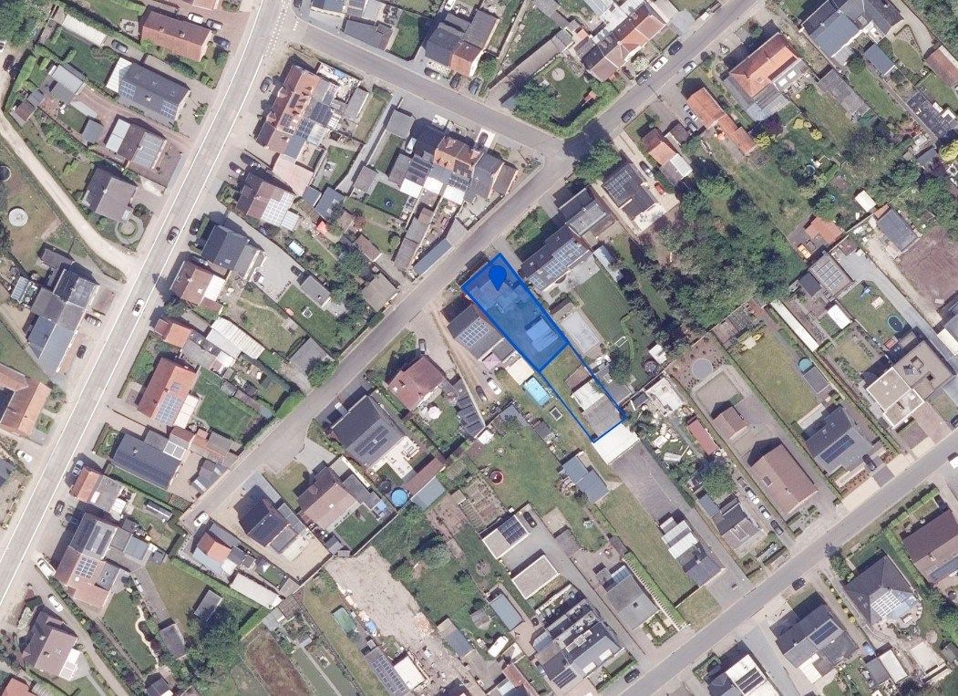 Volledig te renoveren / te herbouwen woning op 674 m² in een doodlopende straat te Ginderbuiten ! foto 8