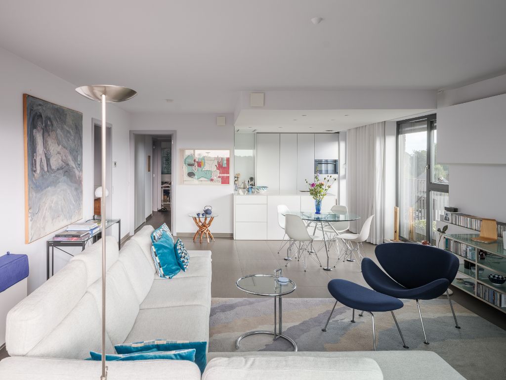 Lichtrijke penthouse met twee slaapkamers, ruime terrassen en indrukwekkende vergezichten foto 8