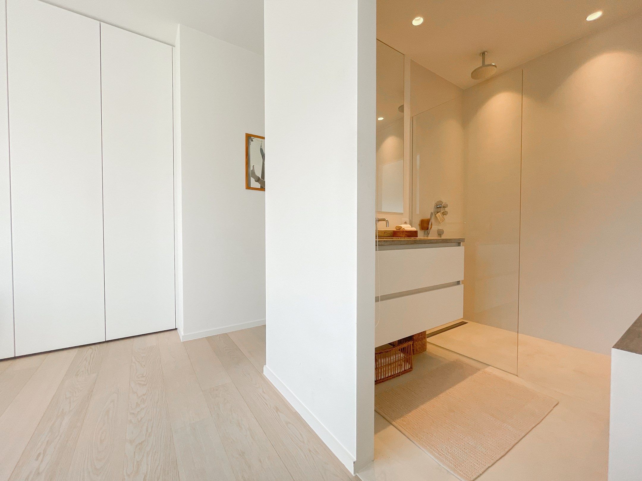 Subliem hoekappartement met ruime terrassen gelegen in het prestigieuze domein Tennis Garden. foto 18