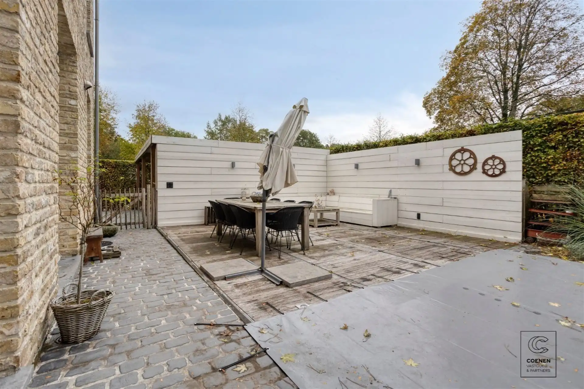 Prachtige woning met bew. opp. van 302 m² met tuin en zwembad  foto 27