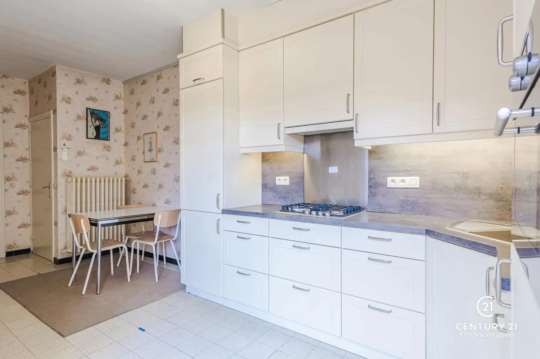 Karaktervolle te renoveren halfopen bebouwing op toplocatie foto 10
