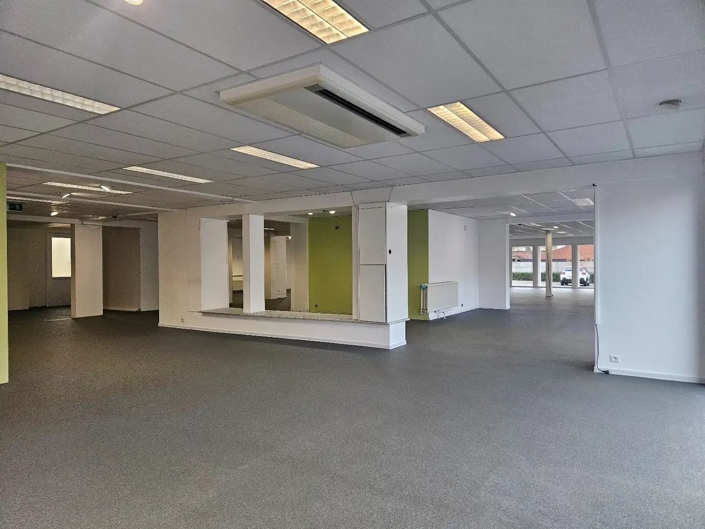 Handelspand van 459m² met diverse mogelijkheden in Geel-Larum! foto 11