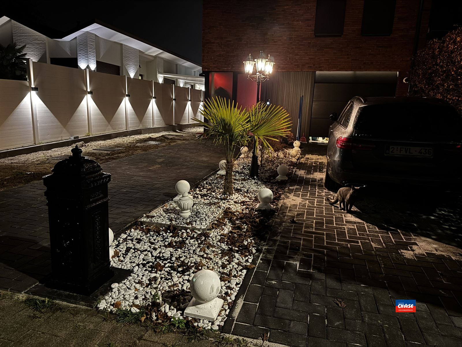 Nieuwbouwwoning met 4 slpks, 3 badk en tuin foto {{pictureIndex}}