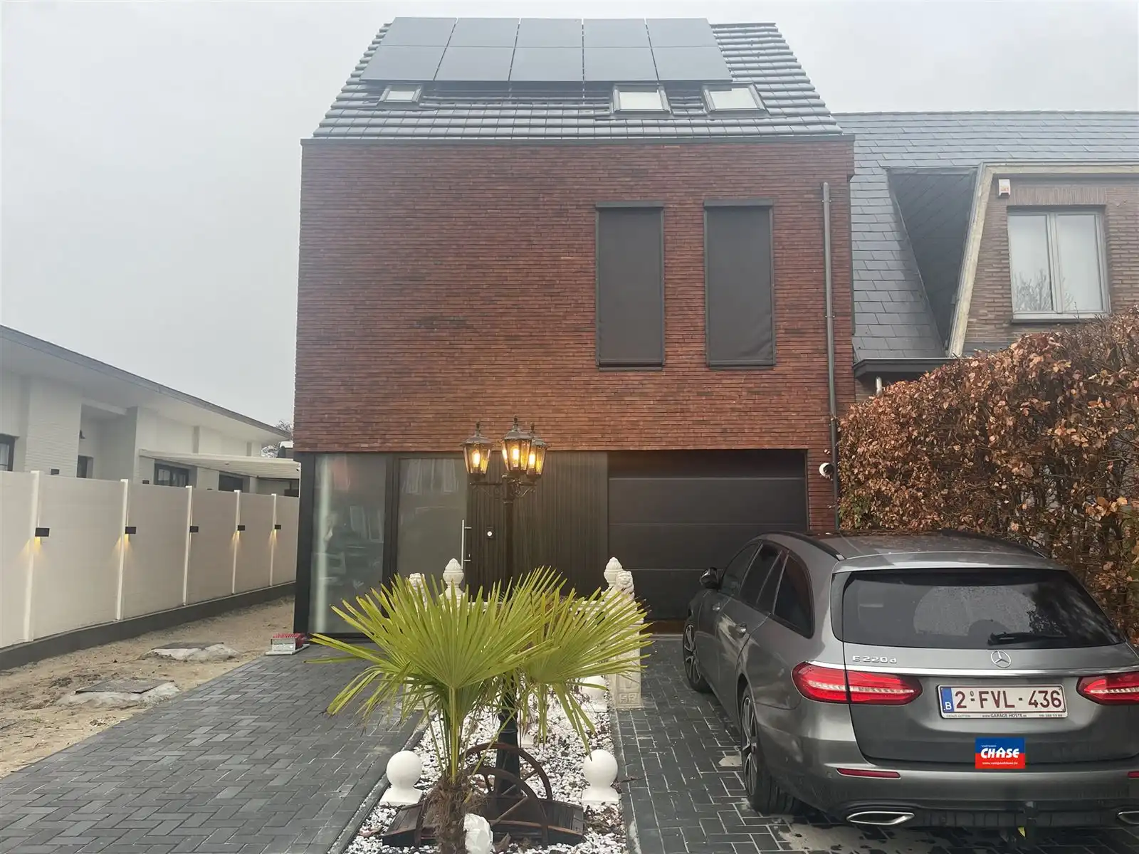 Nieuwbouwwoning met 4 slpks, 3 badk en tuin foto {{pictureIndex}}