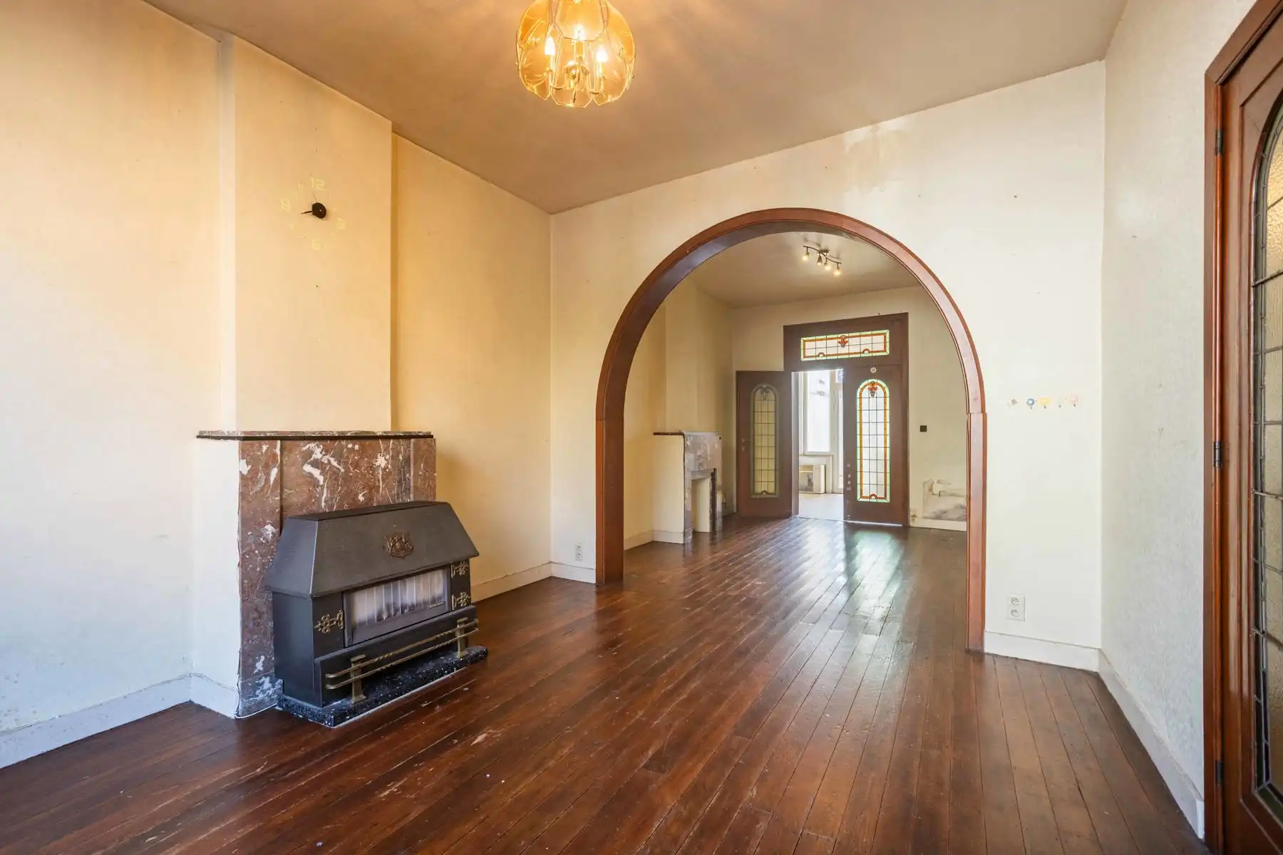 Te renoveren woning op topligging te Aalst!  foto 6
