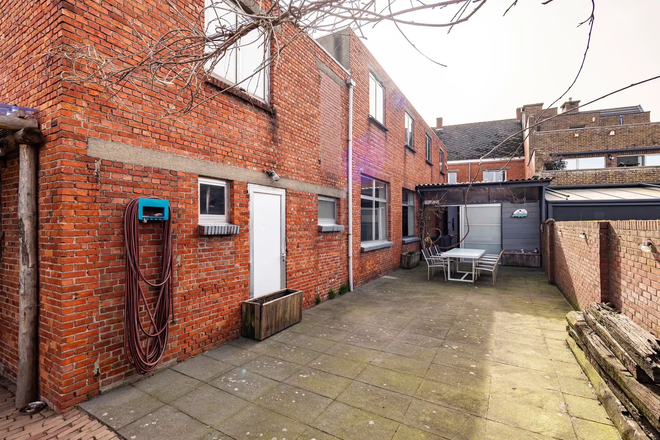 Handelswoning in centrum Weelde op 1.090 m² grond foto 2