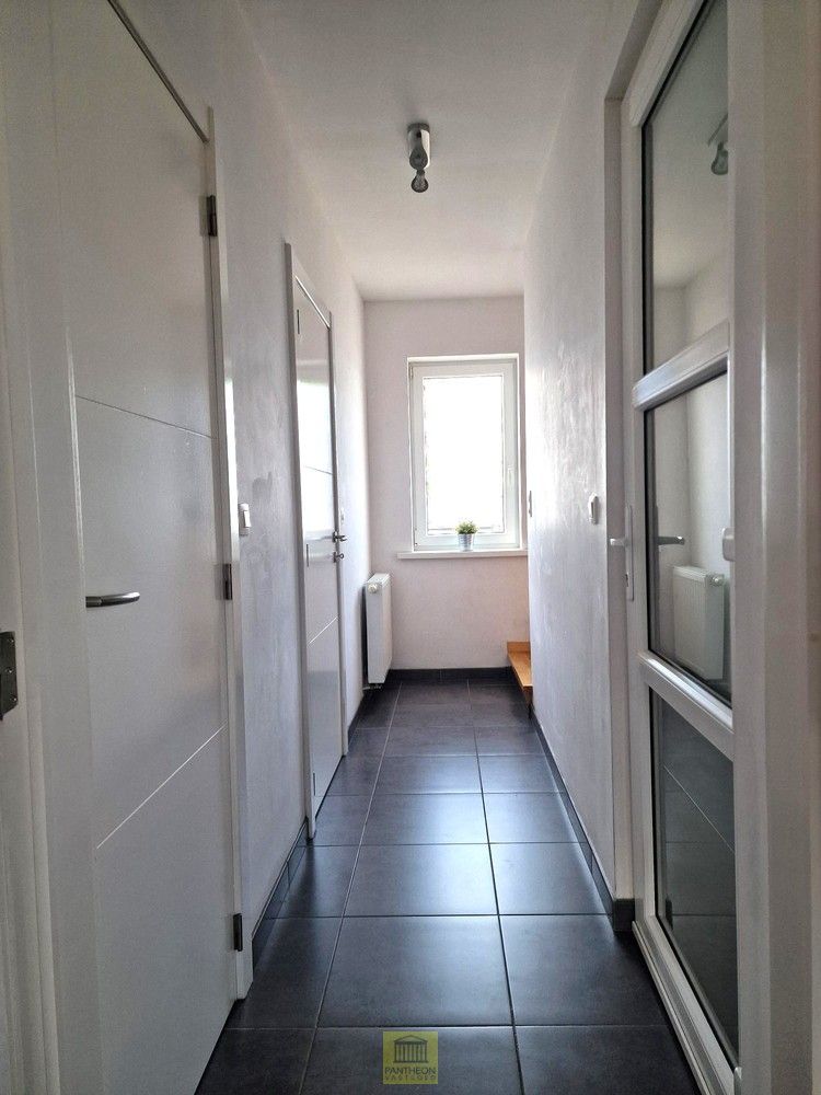 Ruim duplexappartement met aangenaam terras én garage! foto 3
