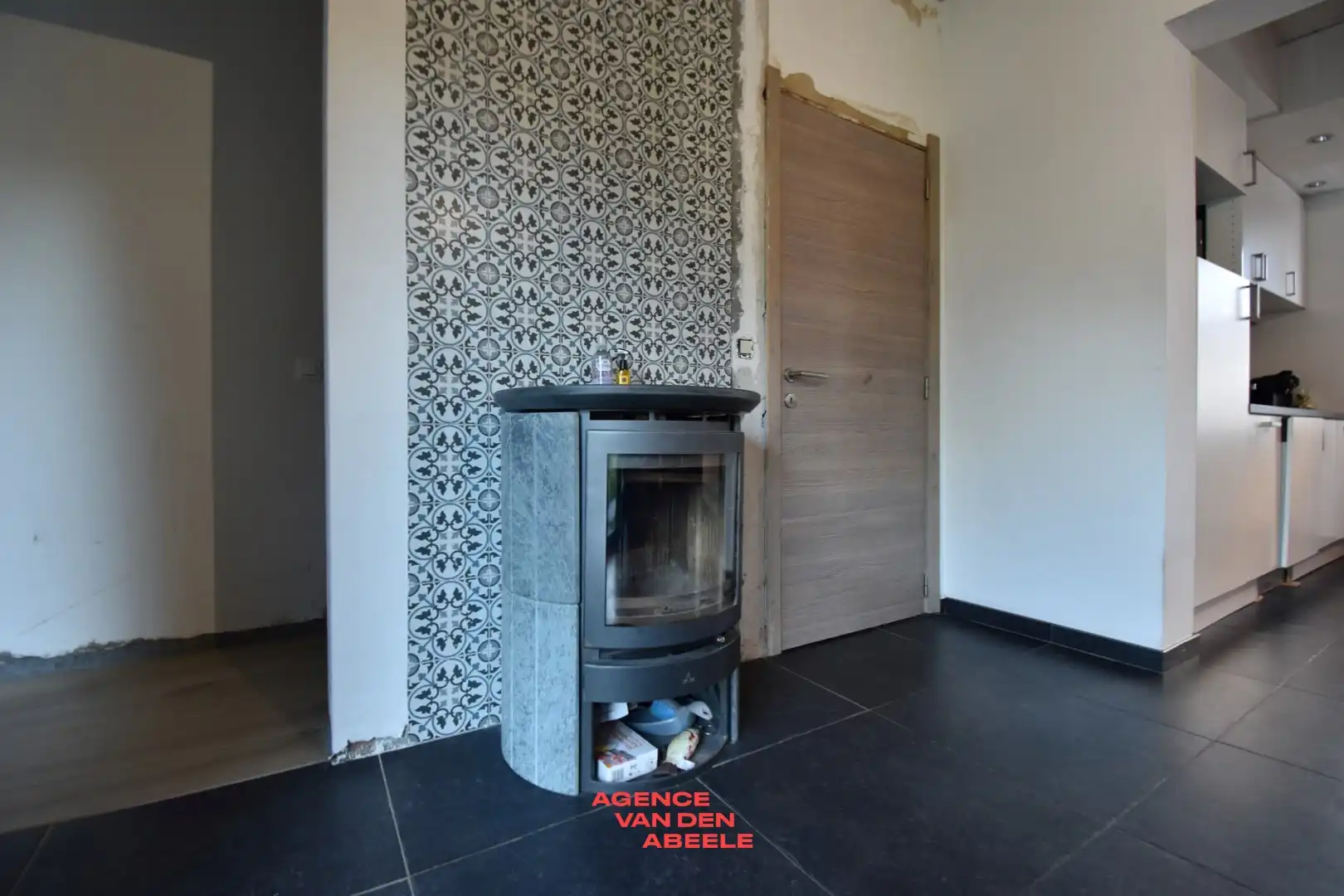 Charmante half-open bebouwing met 4 slaapkamers en tuin foto 9