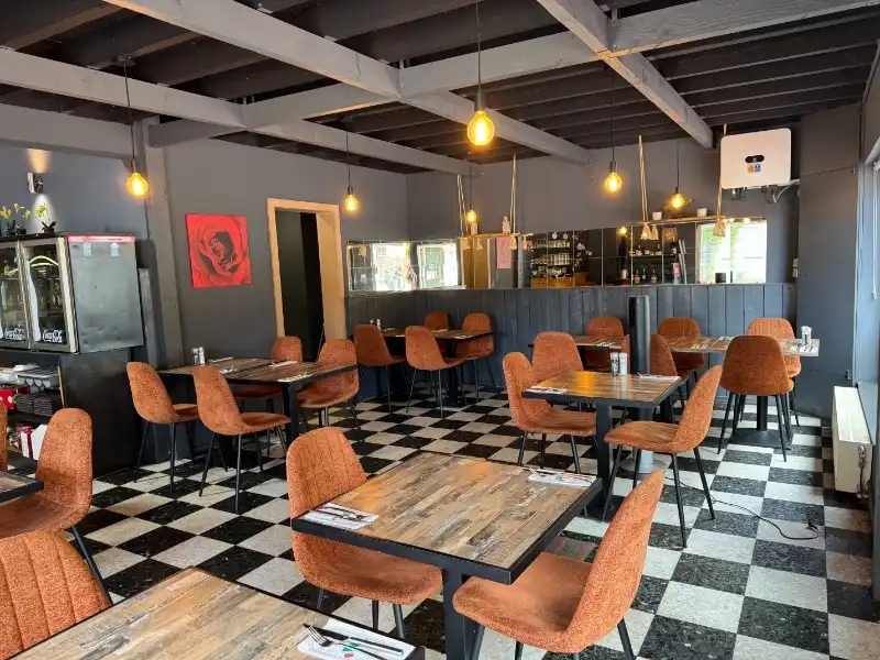 Handelspand op goede locatie! foto 5