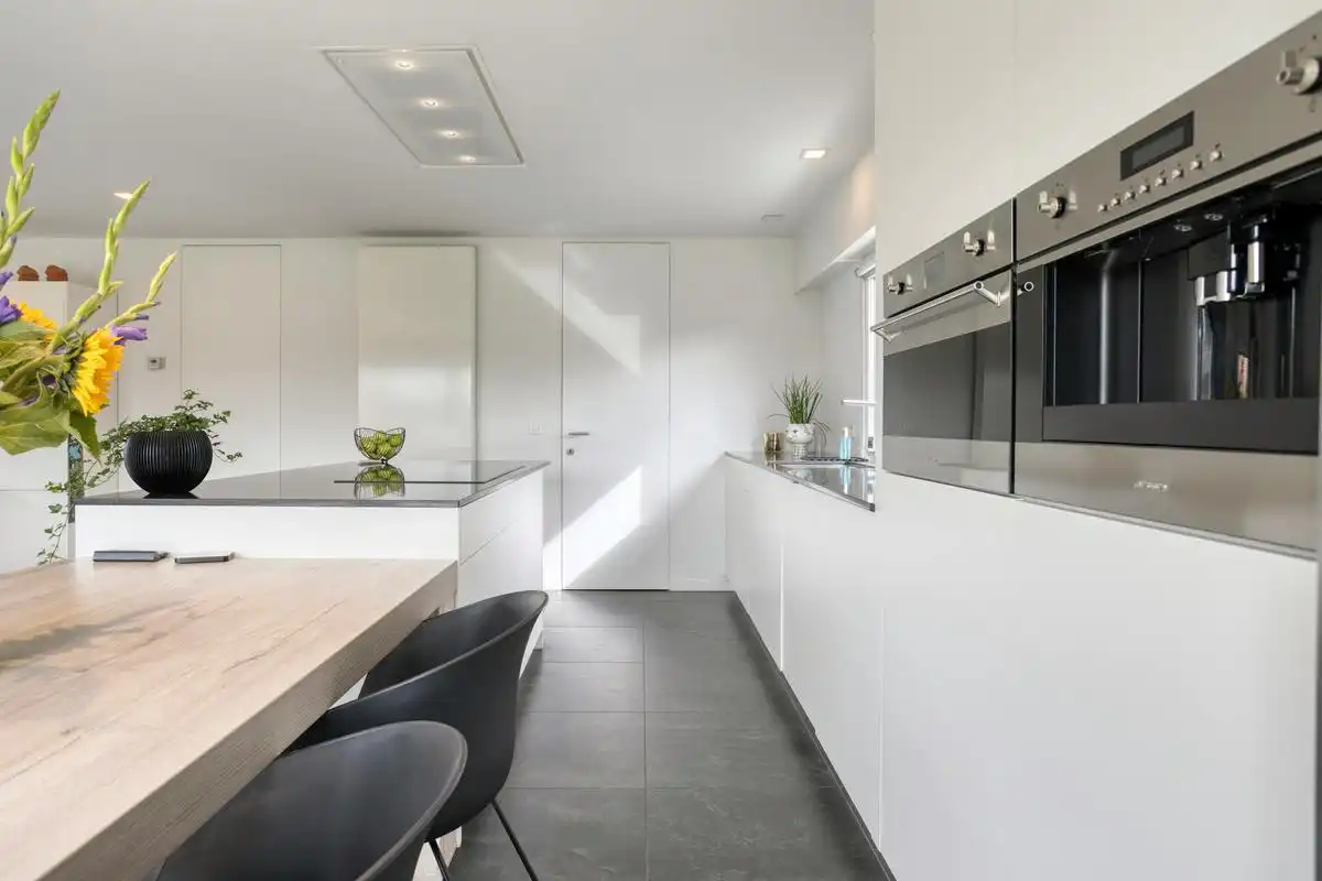 Gerenoveerde bungalow te koop in Kuurne! foto 7