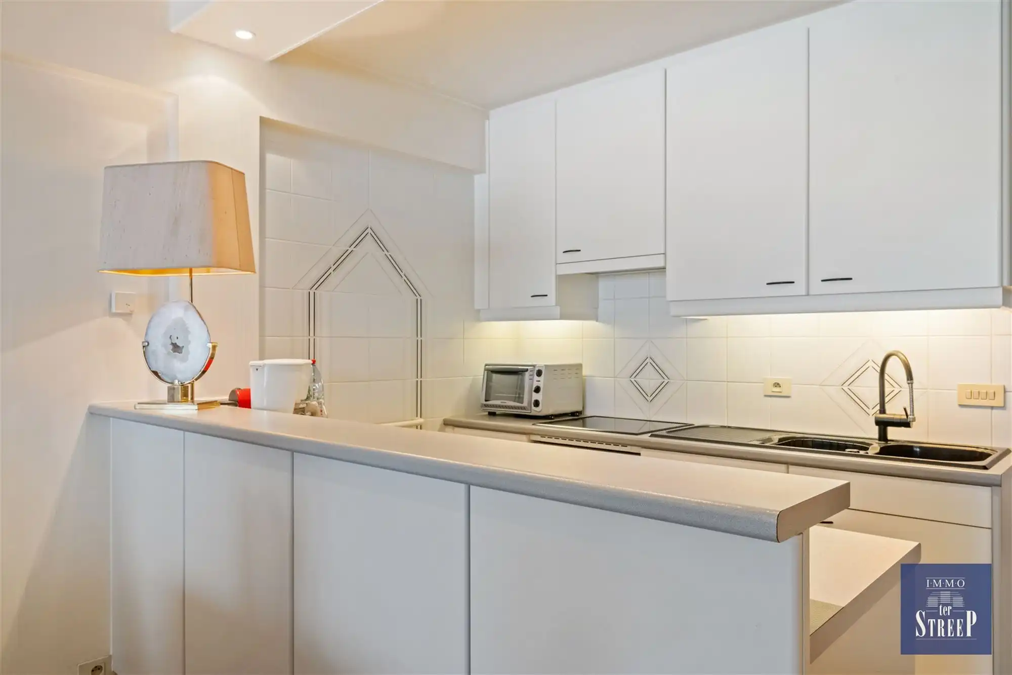 Appartement met 2 slaapkamers op de zeedijk foto 11