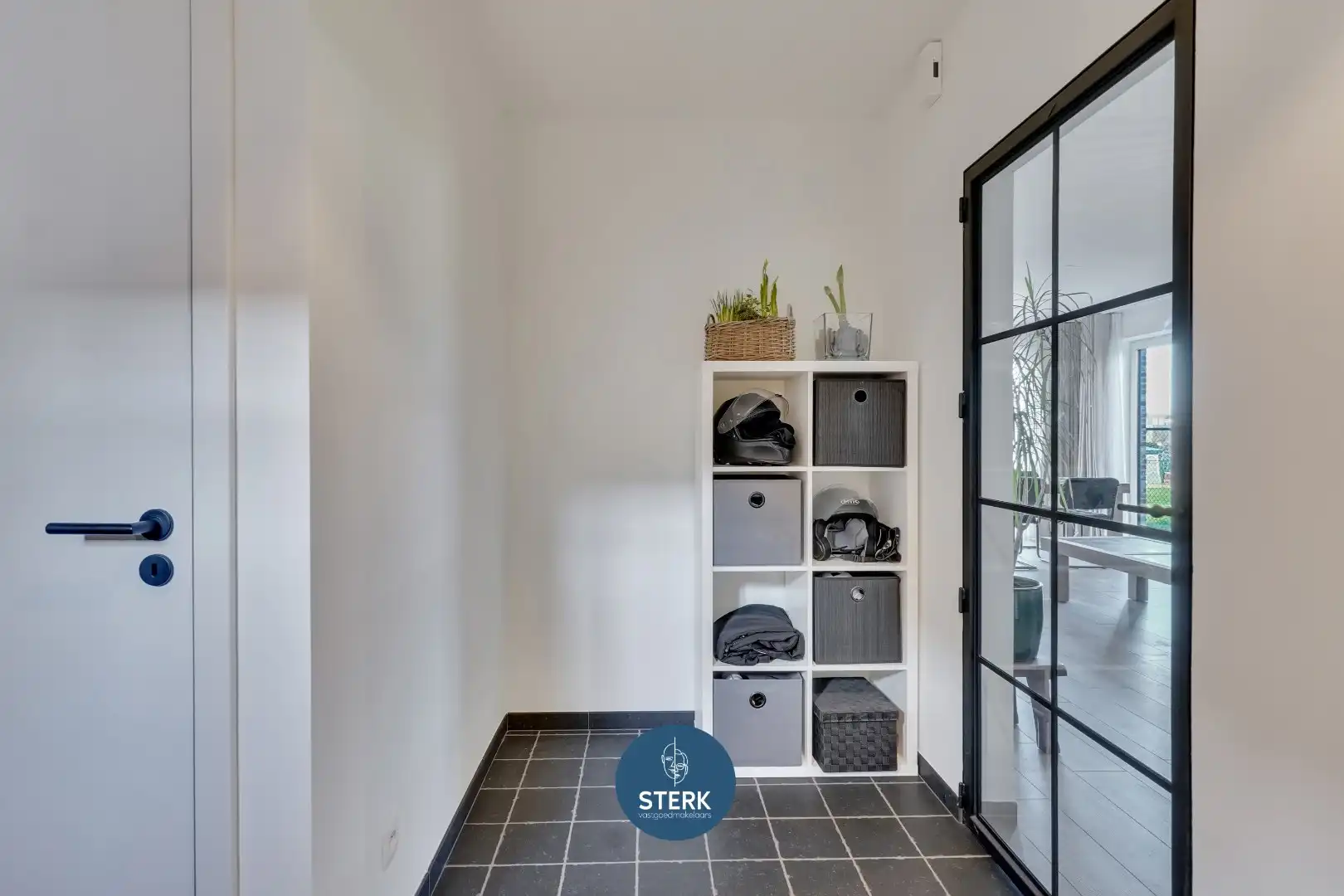 INSTAPKLARE GEZINSWONING MET EPC LABEL A NABIJ DE GRENS TE VELDWEZELT ! foto 5