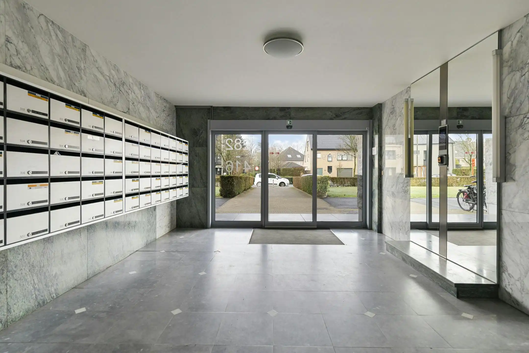 Ruimte en licht op een uitzonderlijk sterke ligging foto 19