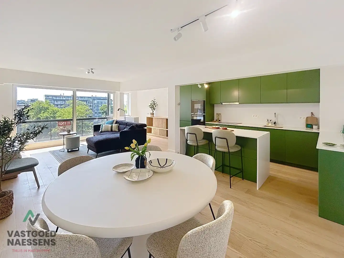 LUXUEUS GERENOVEERD 2 SLPK APP MET ZICHT OP GROEN foto 2