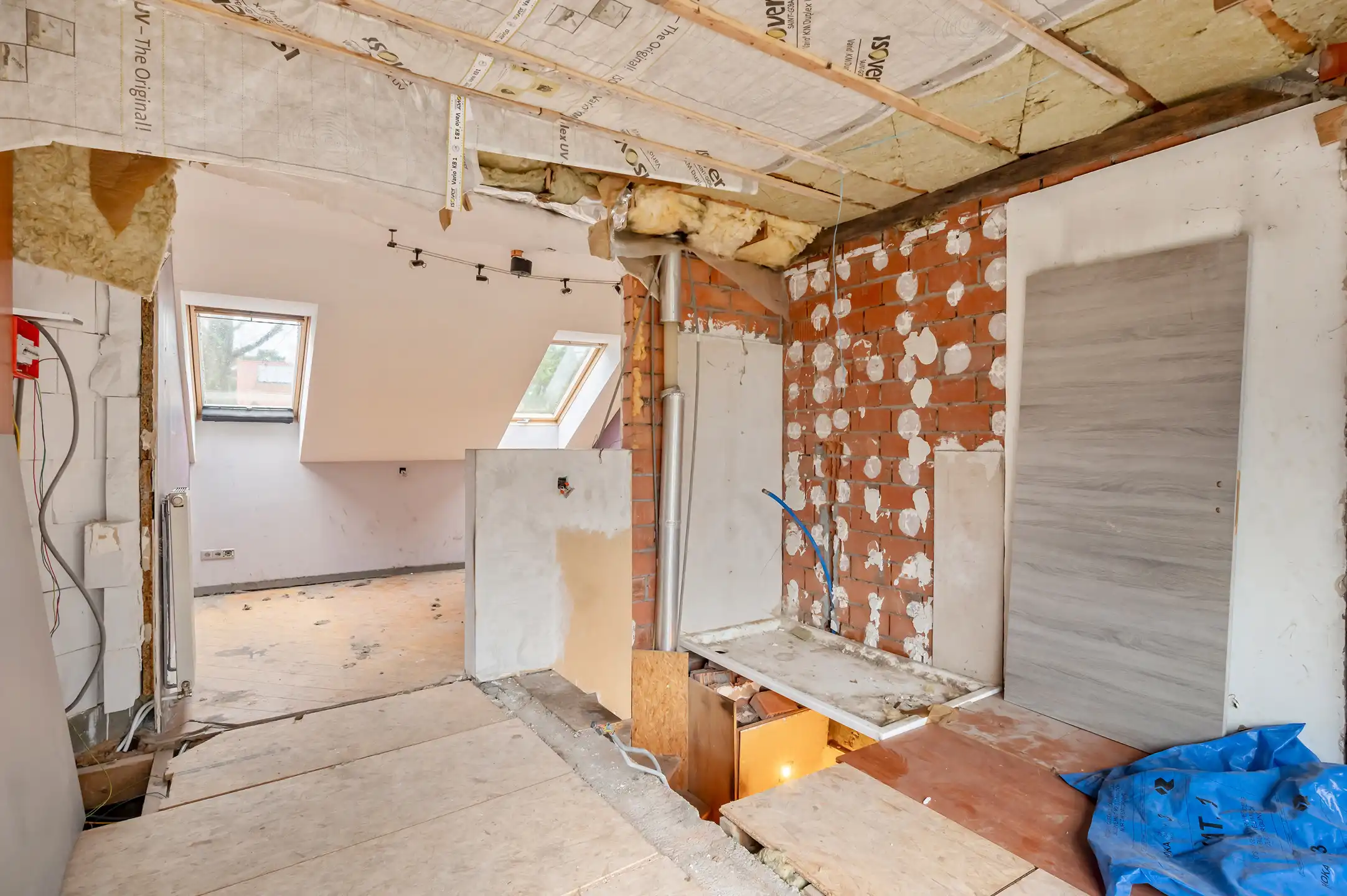 Te renoveren woning met groene tuin te  Heide  foto 16