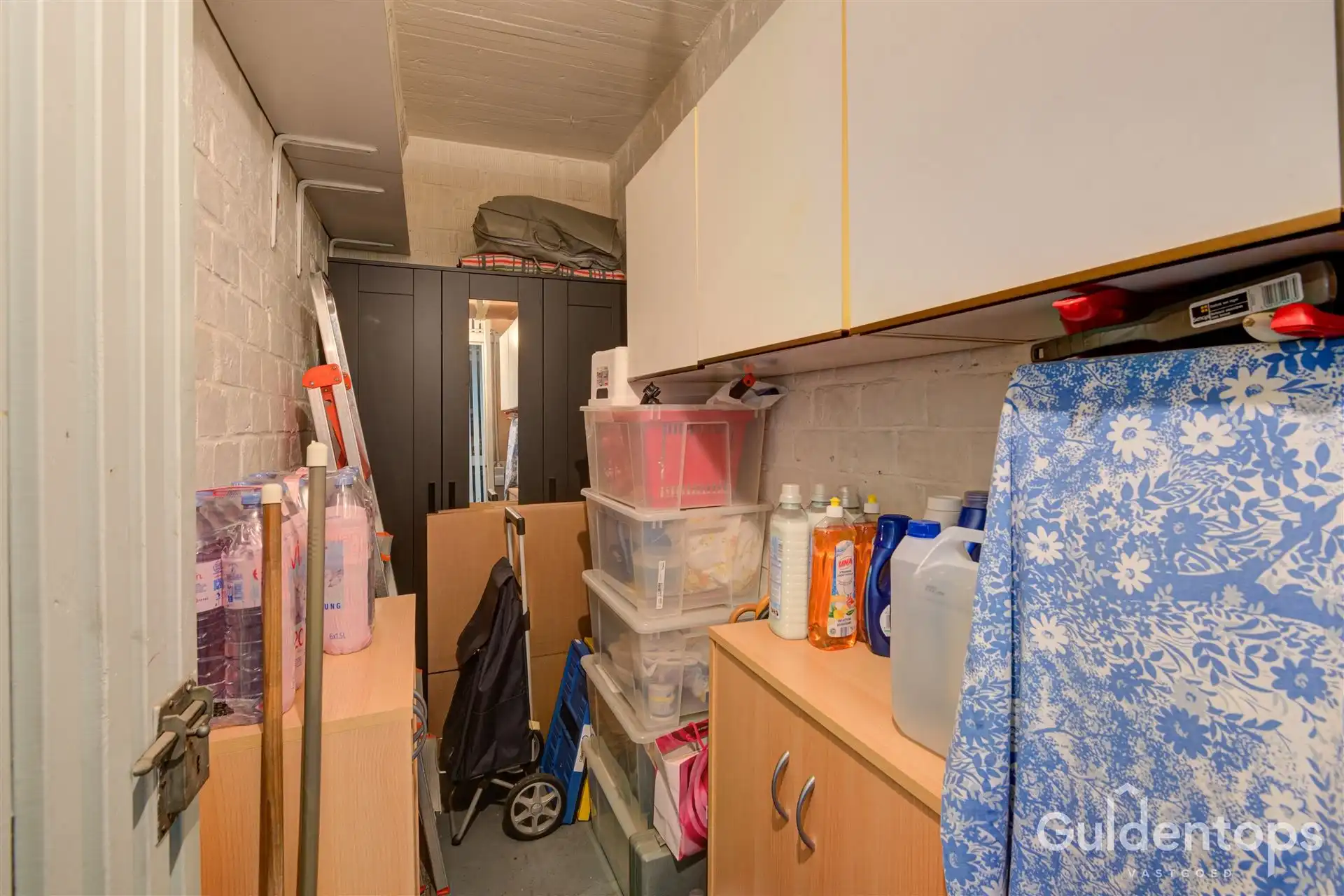 Ruim en lichtrijk 1 slker appartement met terras en parking foto 13