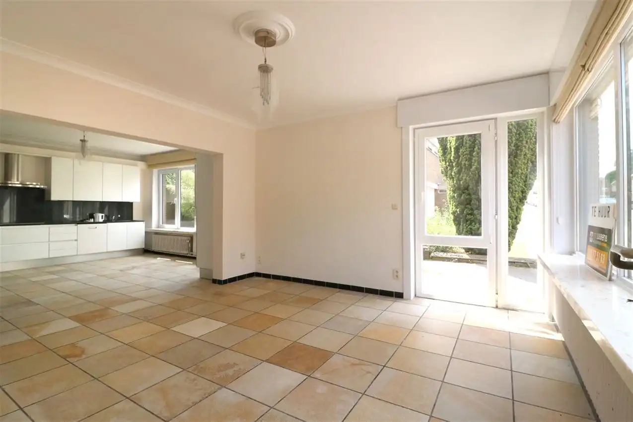 Gelijkvloers appartement met 2 slpk., terras, parking   foto 12