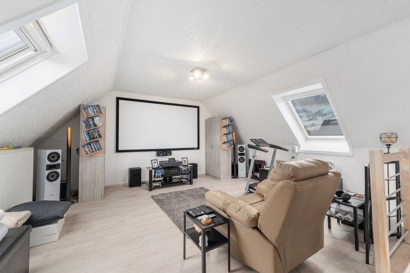 Stijlvol loftappartement met mezzanine en 2 slaapkamers – centrum Lokeren foto 13