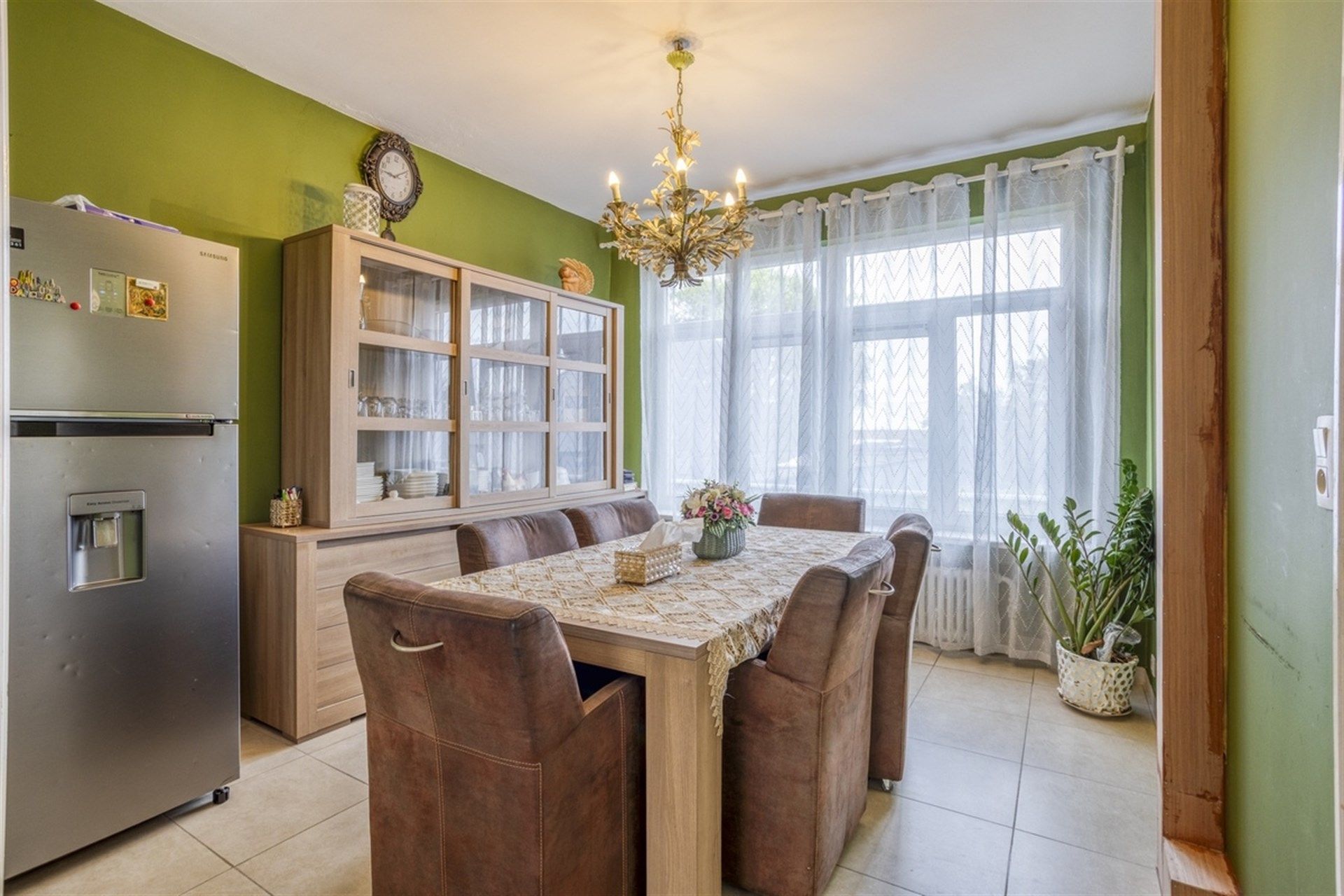 Ruime bel-étagewoning met 4 slaapkamers Betonconstructie foto 12