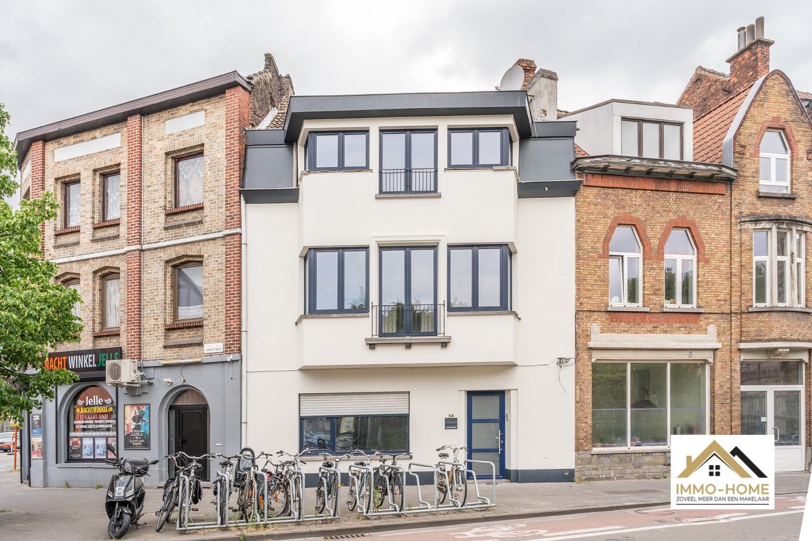 Gerenoveerde appartementen 300 meter van Dampoort Gent foto {{pictureIndex}}
