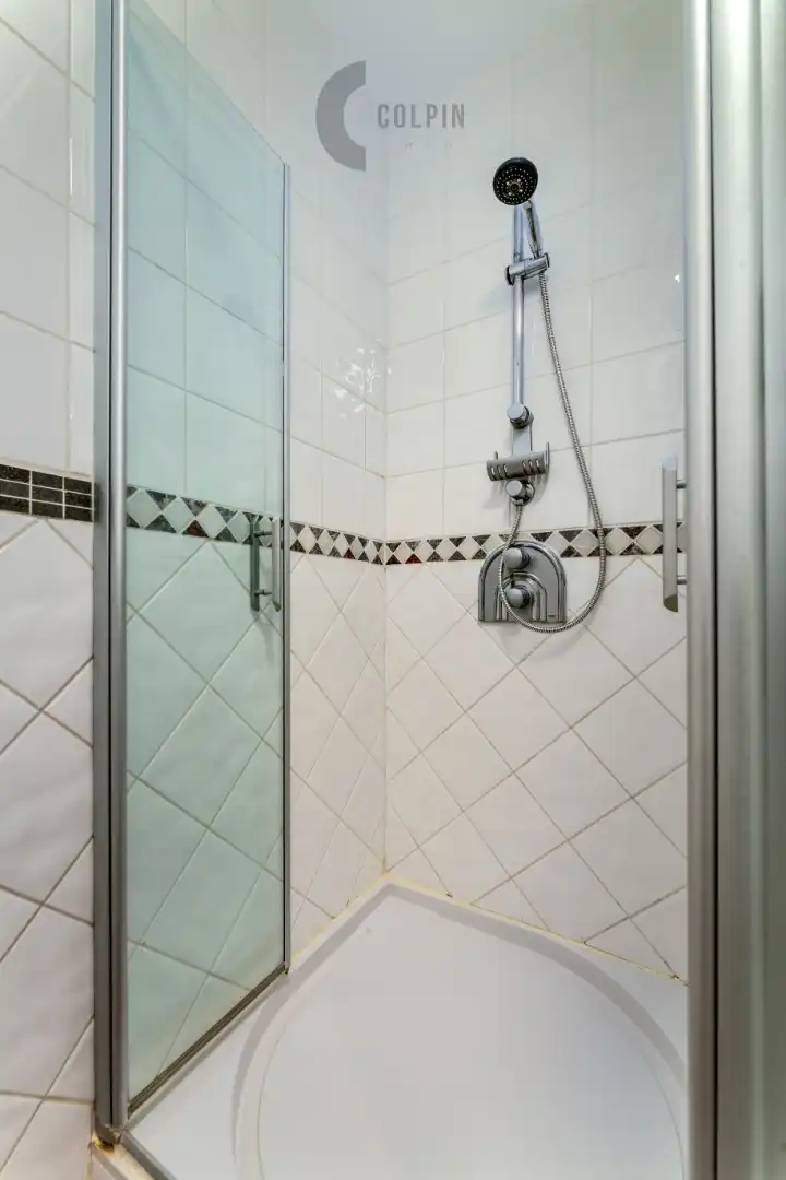 Ruime penthouse met frontaal zeezicht in Duinbergen foto 9