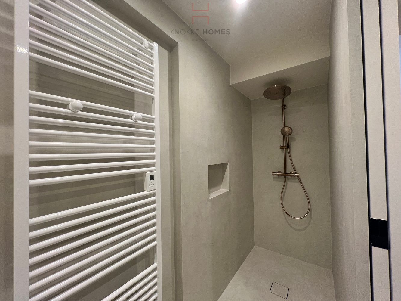 Luxueus gerenoveerd hoekappartement met riant zonneterras in Duinbergen foto 21