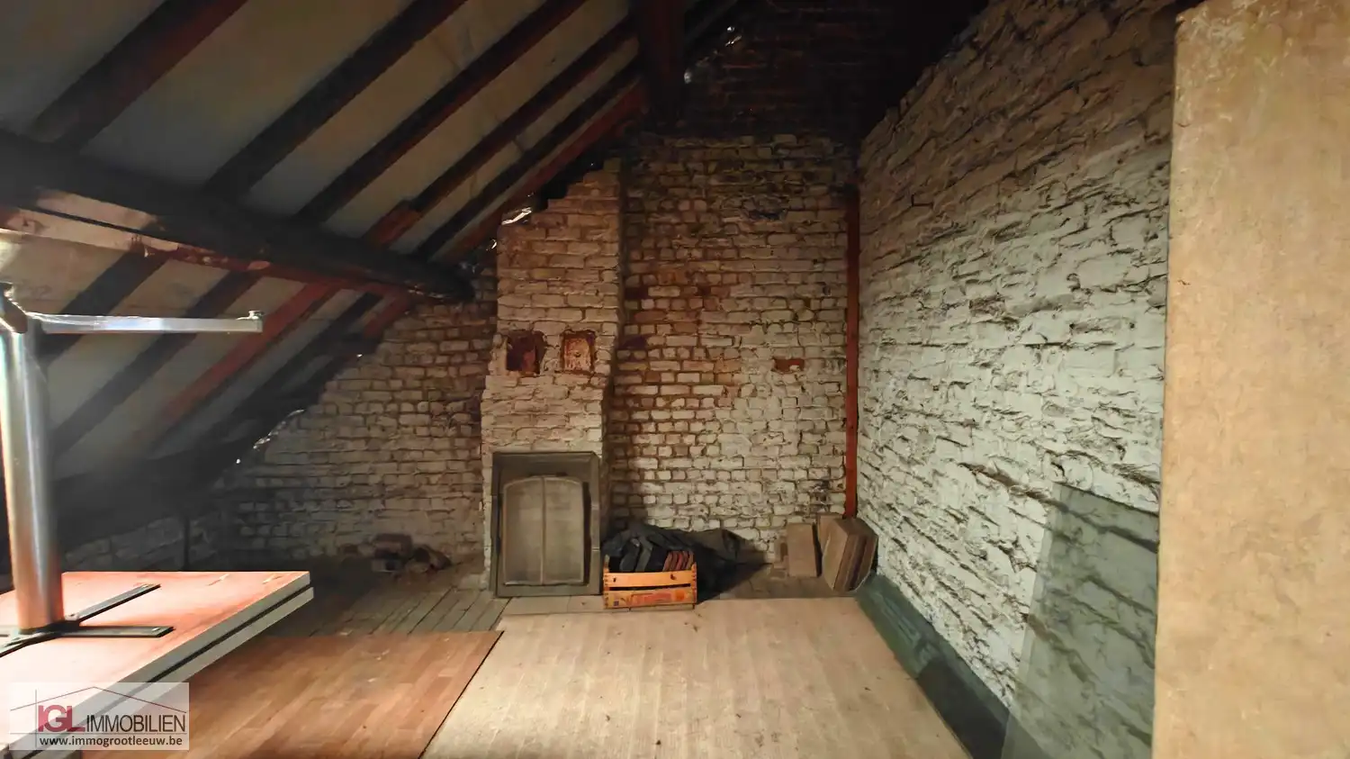 Handelspand op topliging met optimale zichtbaarheid langsheen Bergensesteenweg met veel parking en twee woongelegenheden! foto 17