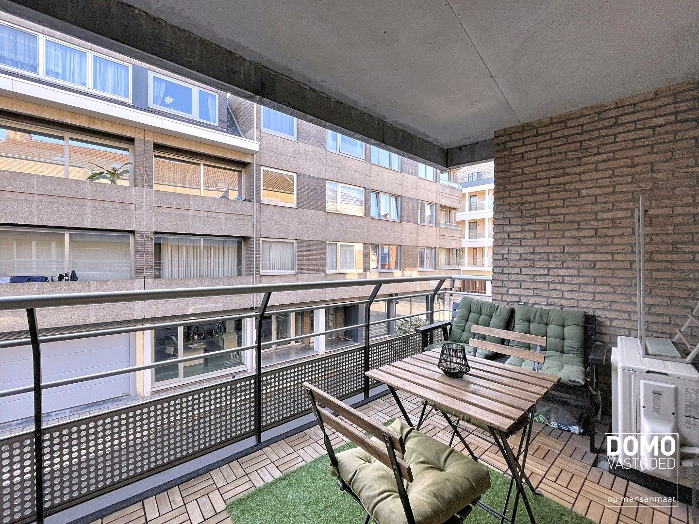 RUIM APPARTEMENT MET TERRAS, 2 SLAAPKAMERS EN PARKEERPLAATS IN HET CENTRUM VAN HASSELT  foto 13