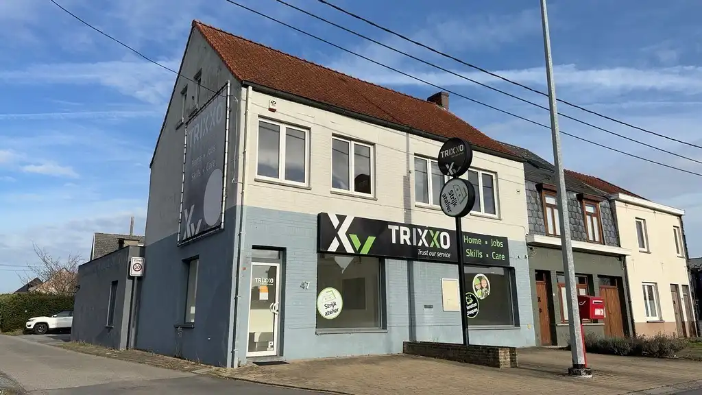 Commerciële ruimte te koop Emiel Clauslaan 47 - - 9800 Deinze