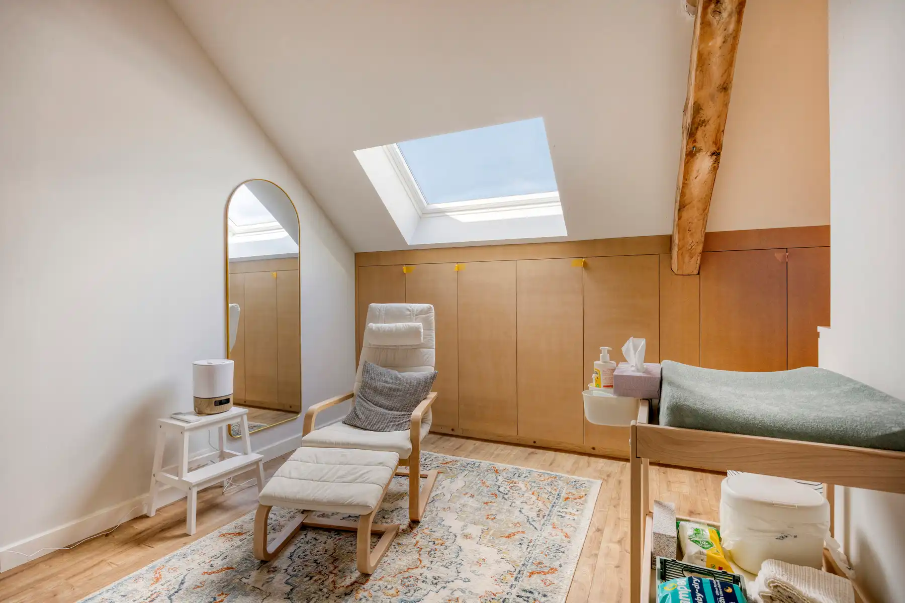 Karaktervolle, ruime woning met onderhoudsvriendelijke tuin foto 24