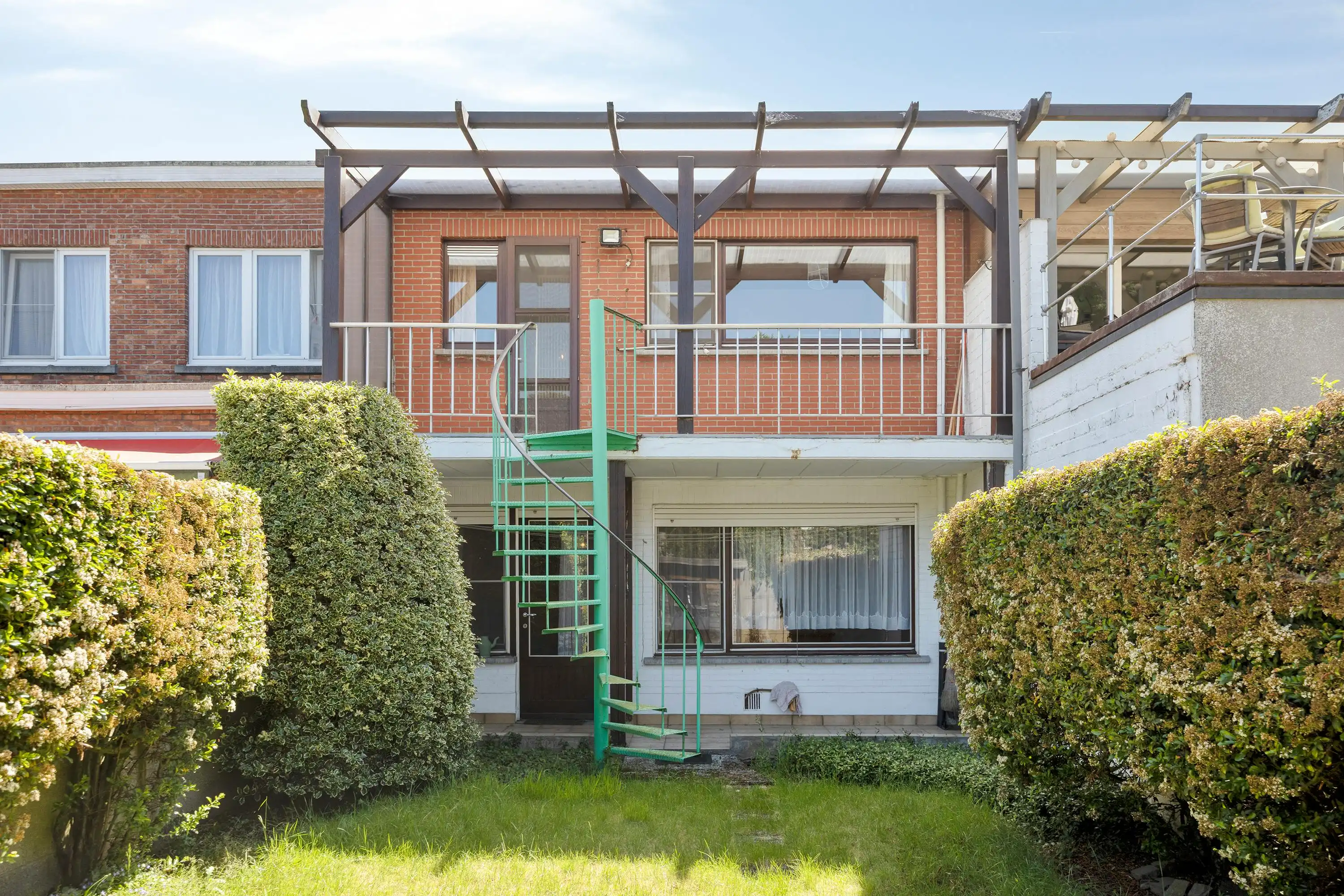 Huis met garage te koop in de geliefde tuinwijk van Merksem foto 18