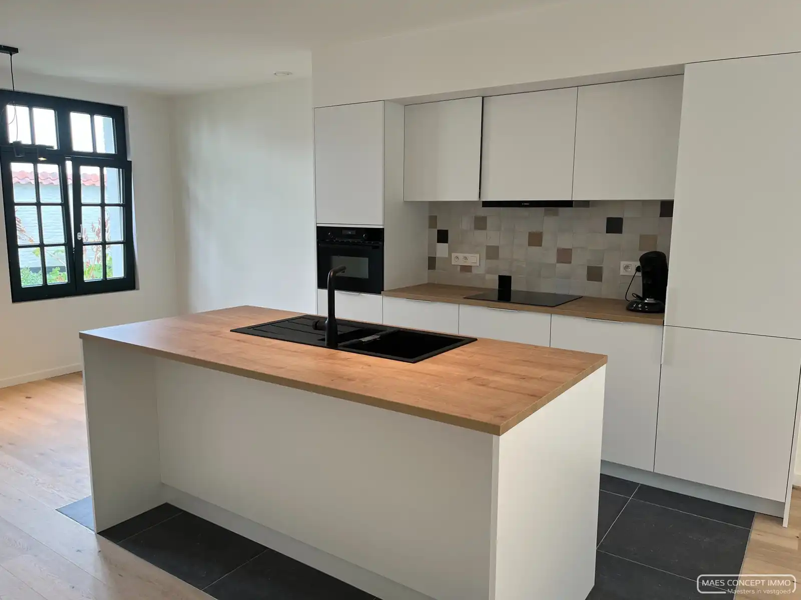 Ruime nieuwbouwwoning te huur in centrum Otegem foto 3