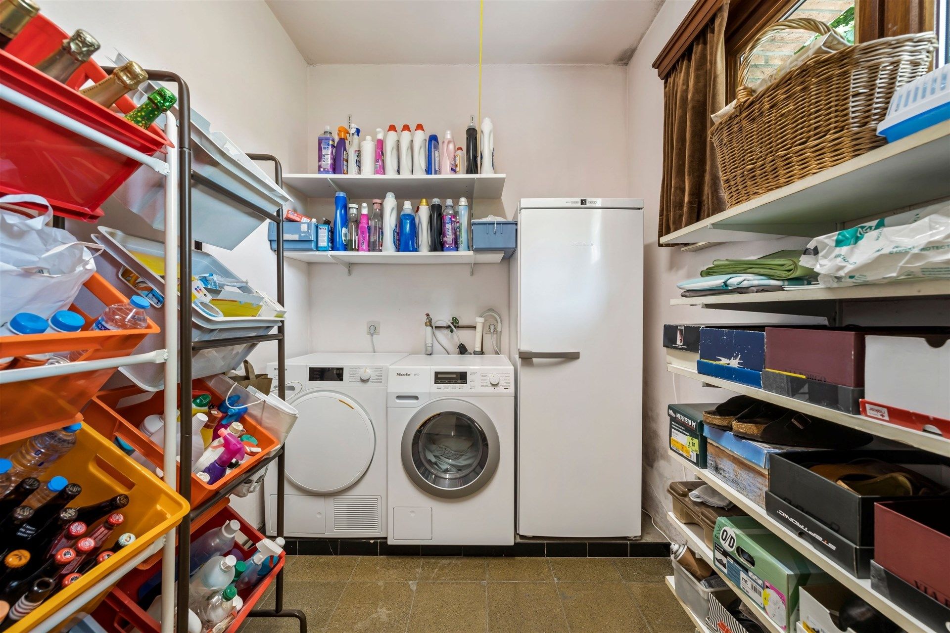Ruim opgezette gezinswoning met 3 slaapkamers & mooi aangelegde tuin op een perceel van 1.016m² foto 28