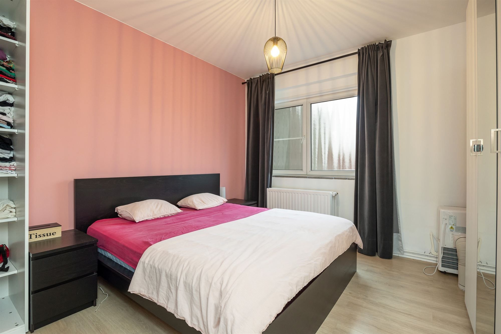 Lichtrijke app. met 3 slpk. en veranda  foto 12